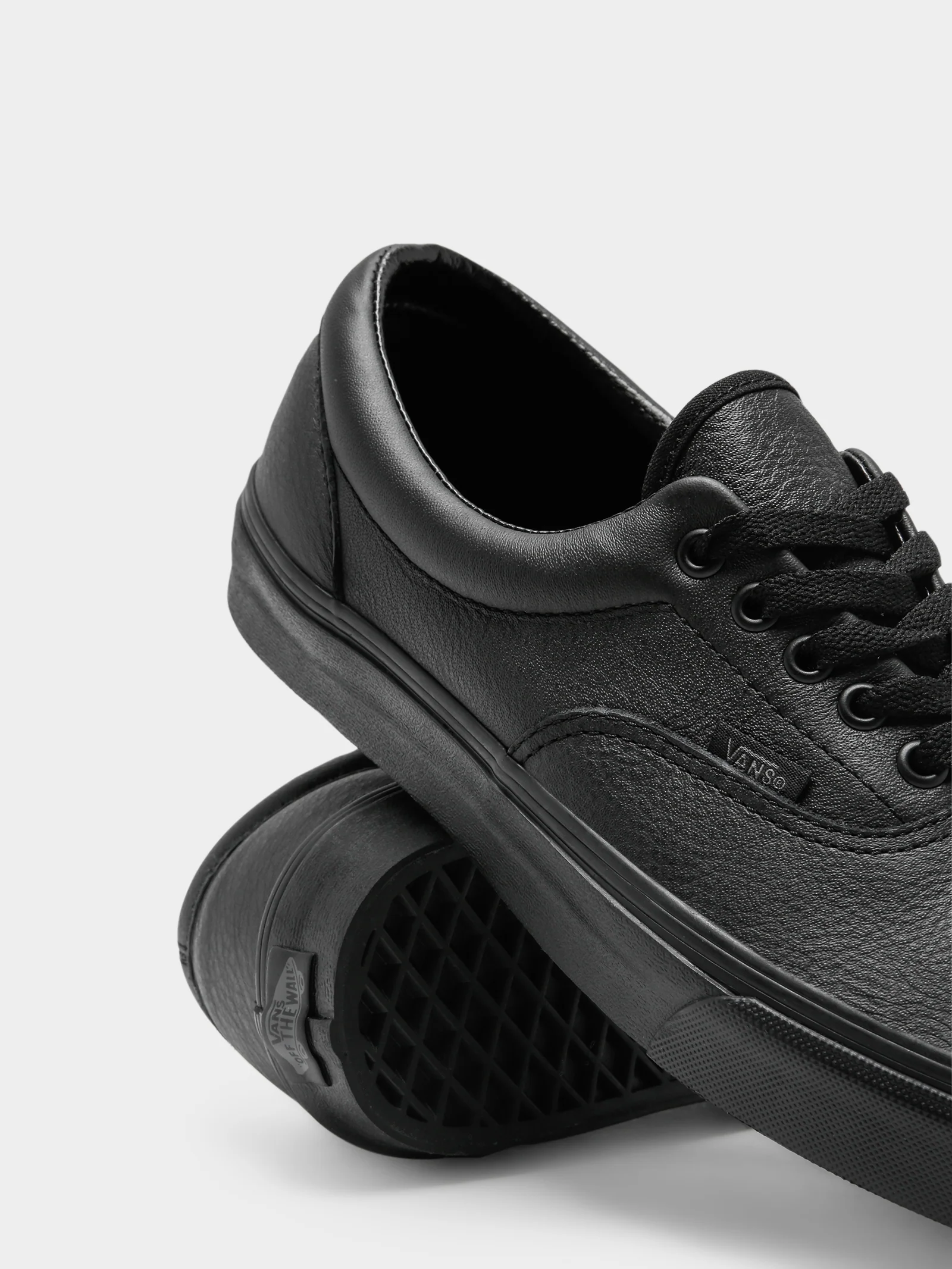 Unisex Era Leather Sneakers - Image 5