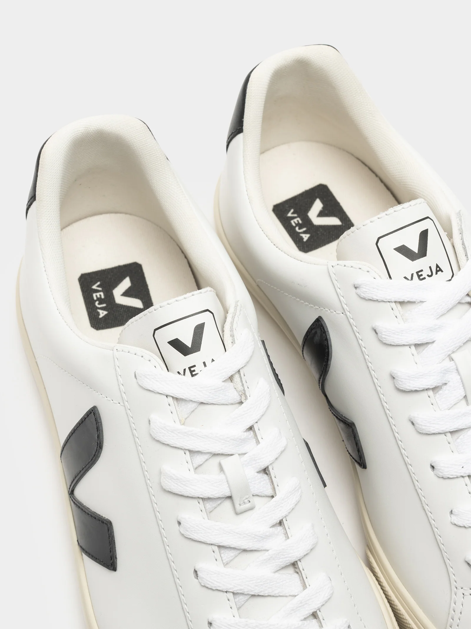 Unisex Esplar Logo Leather Sneaker - Image 4