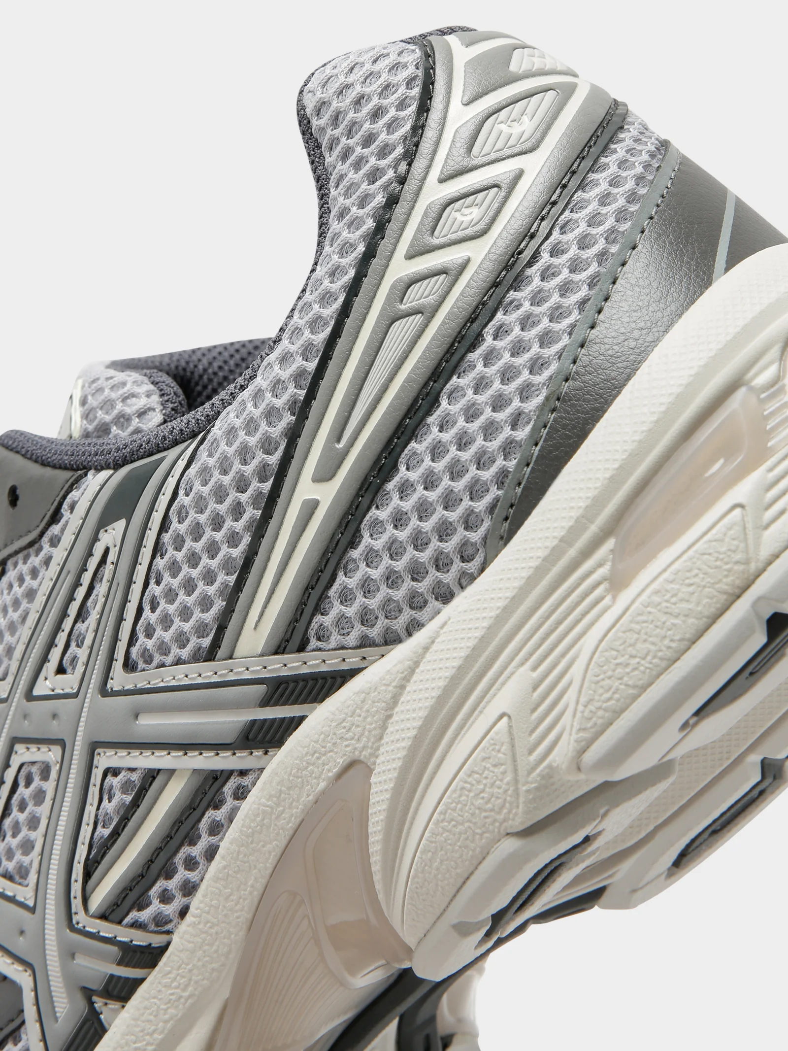 Unisex Gel 11-30 Sneakers - Image 4