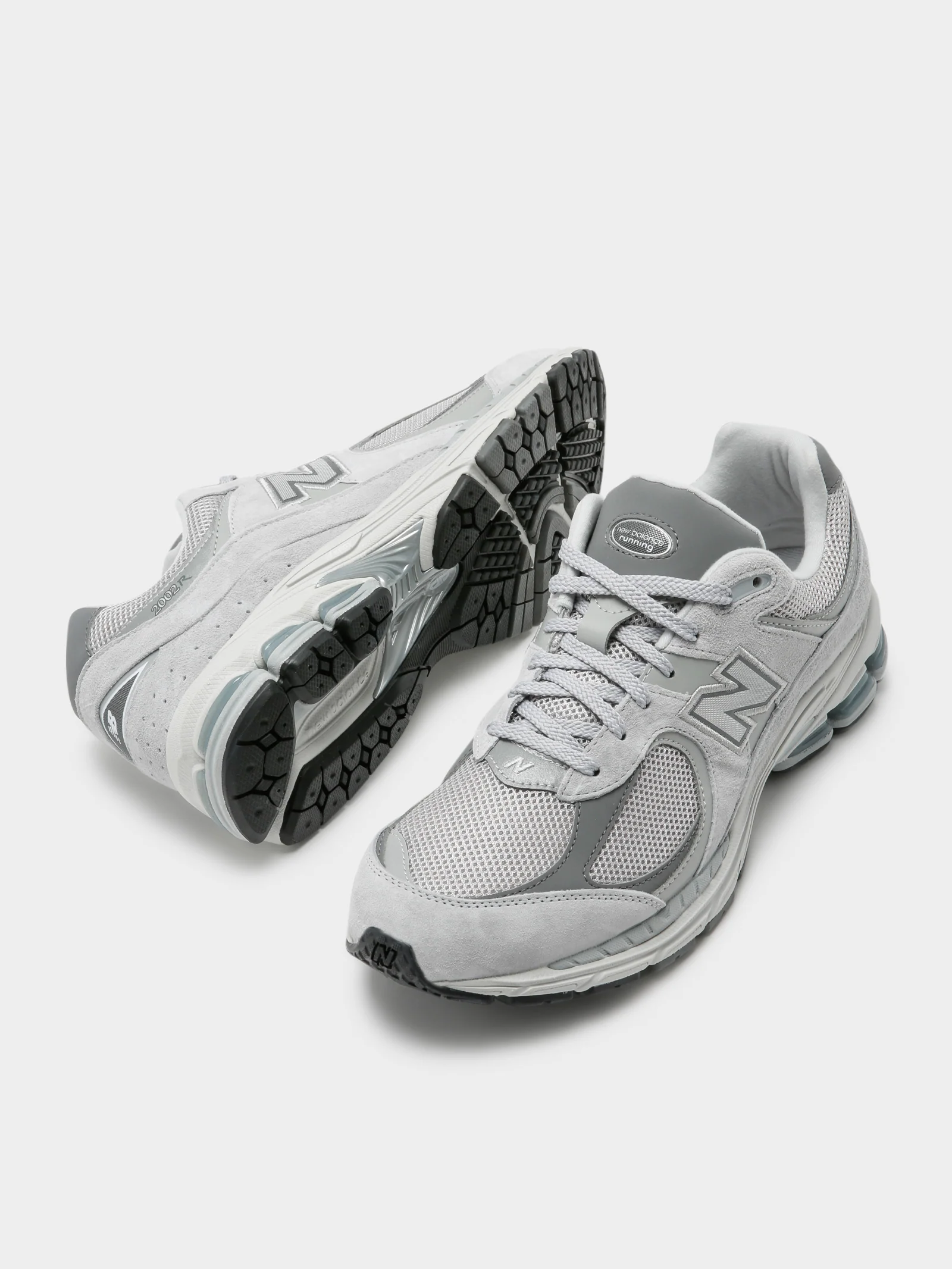 Unisex ML 2002 Sneakers - Image 3