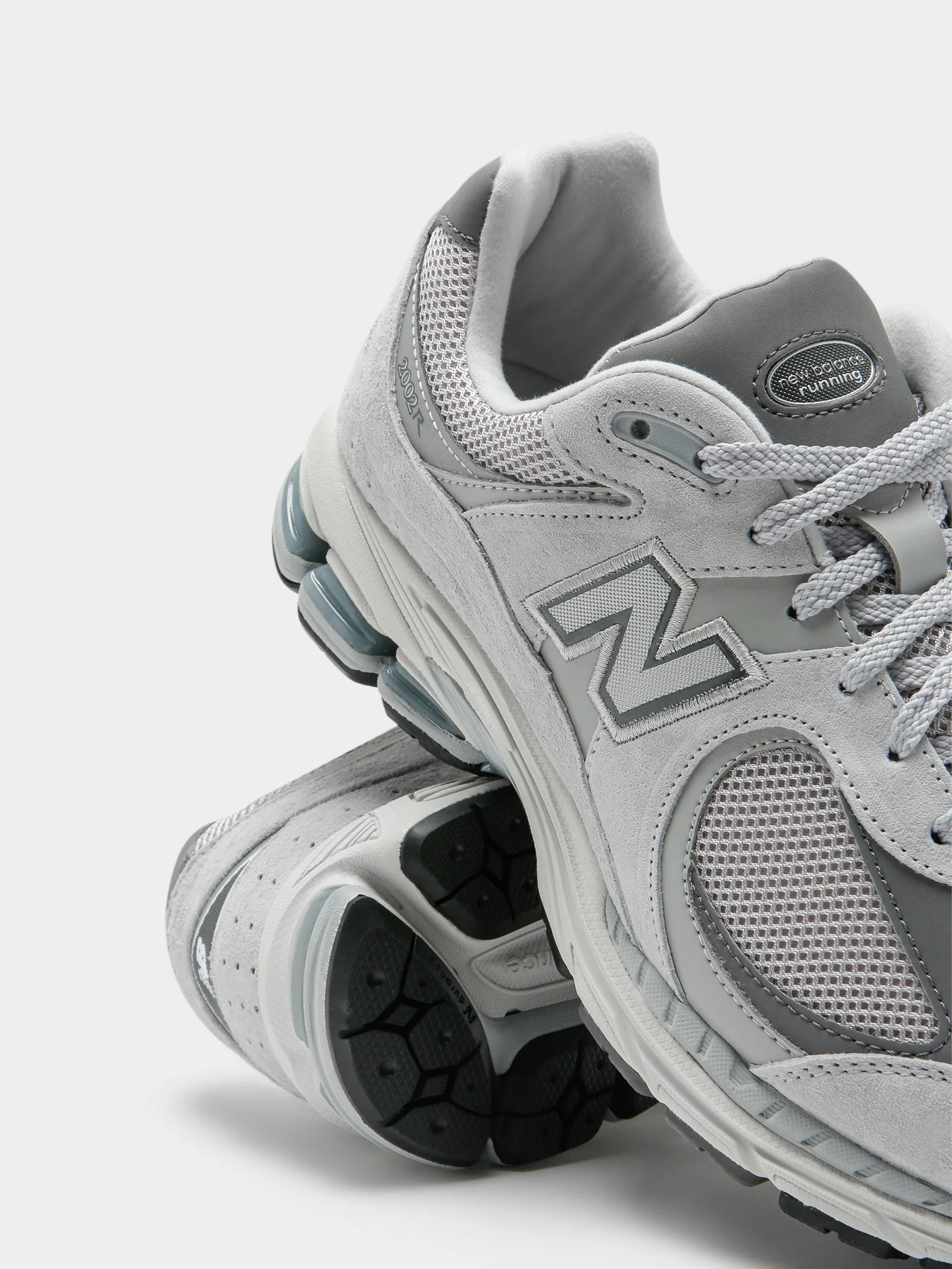 Unisex ML 2002 Sneakers - Image 6