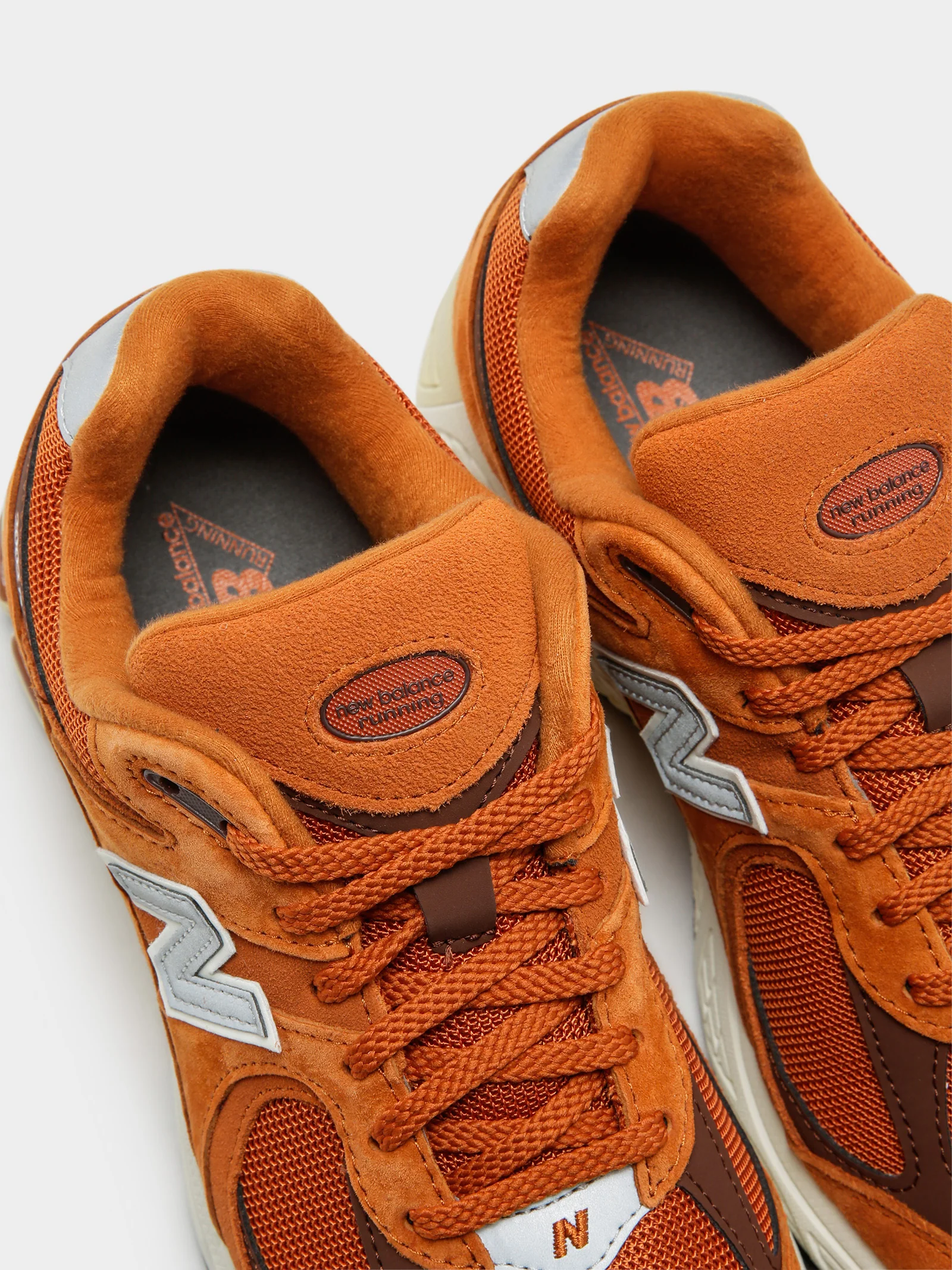 Unisex ML 2002 Sneakers - Image 3