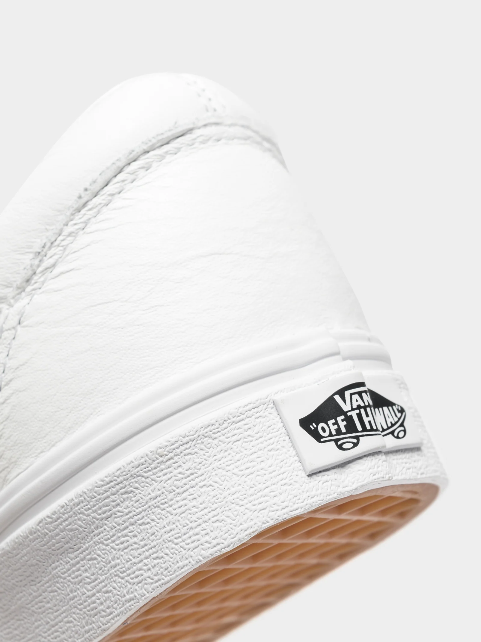 Unisex Old Skool Leather Sneaker - Image 5