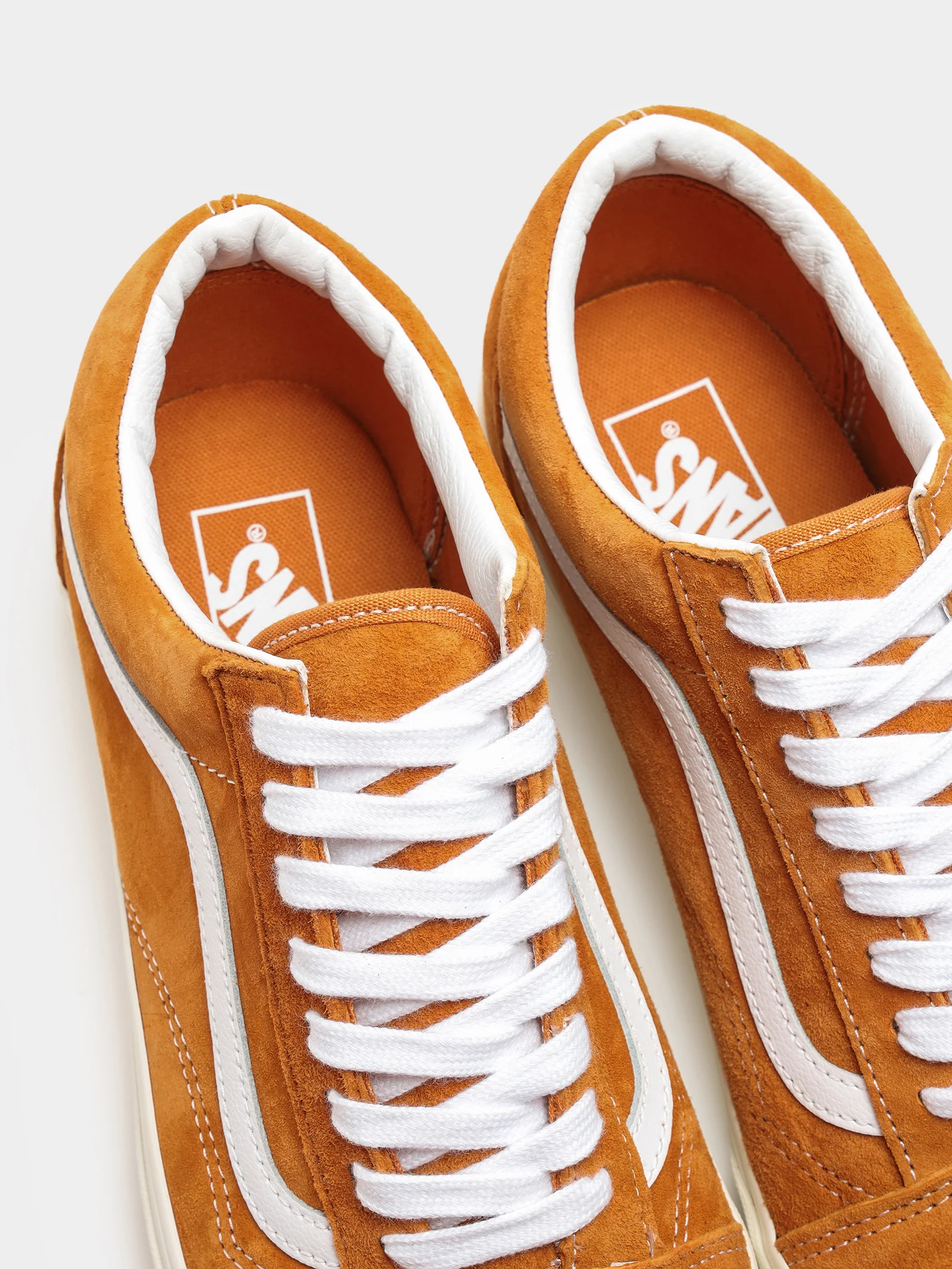 Unisex Old Skool Sneaker - Image 3