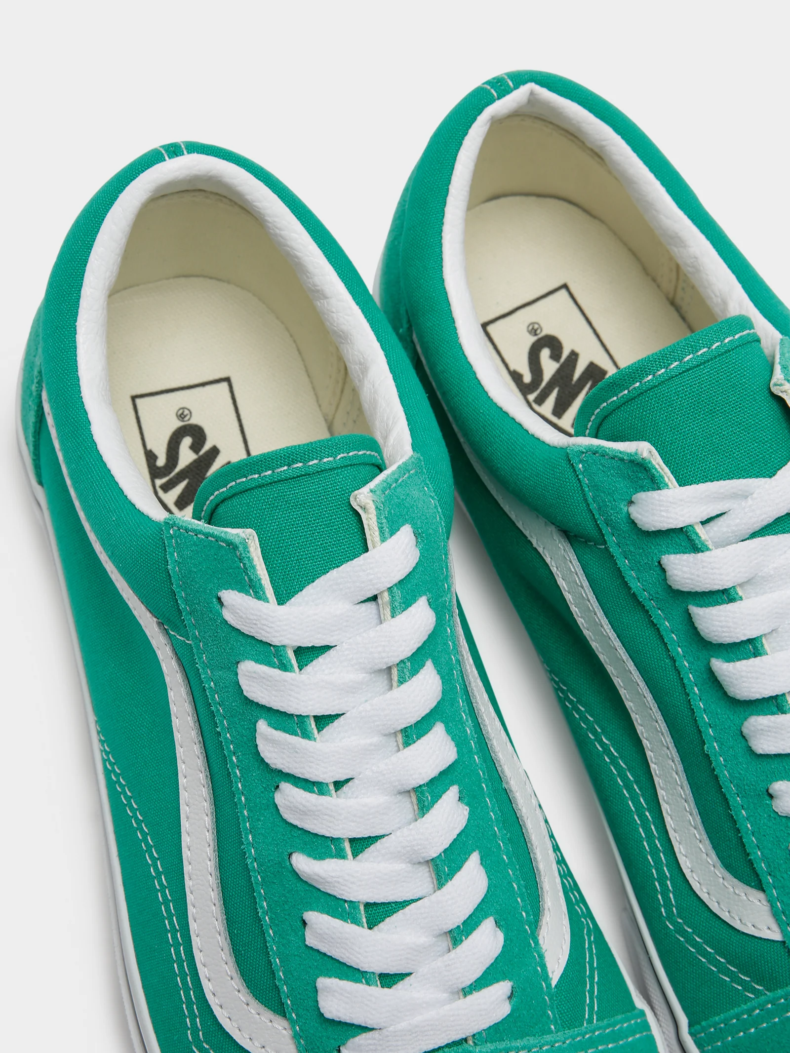 Unisex Old Skool Sneakers - Image 3