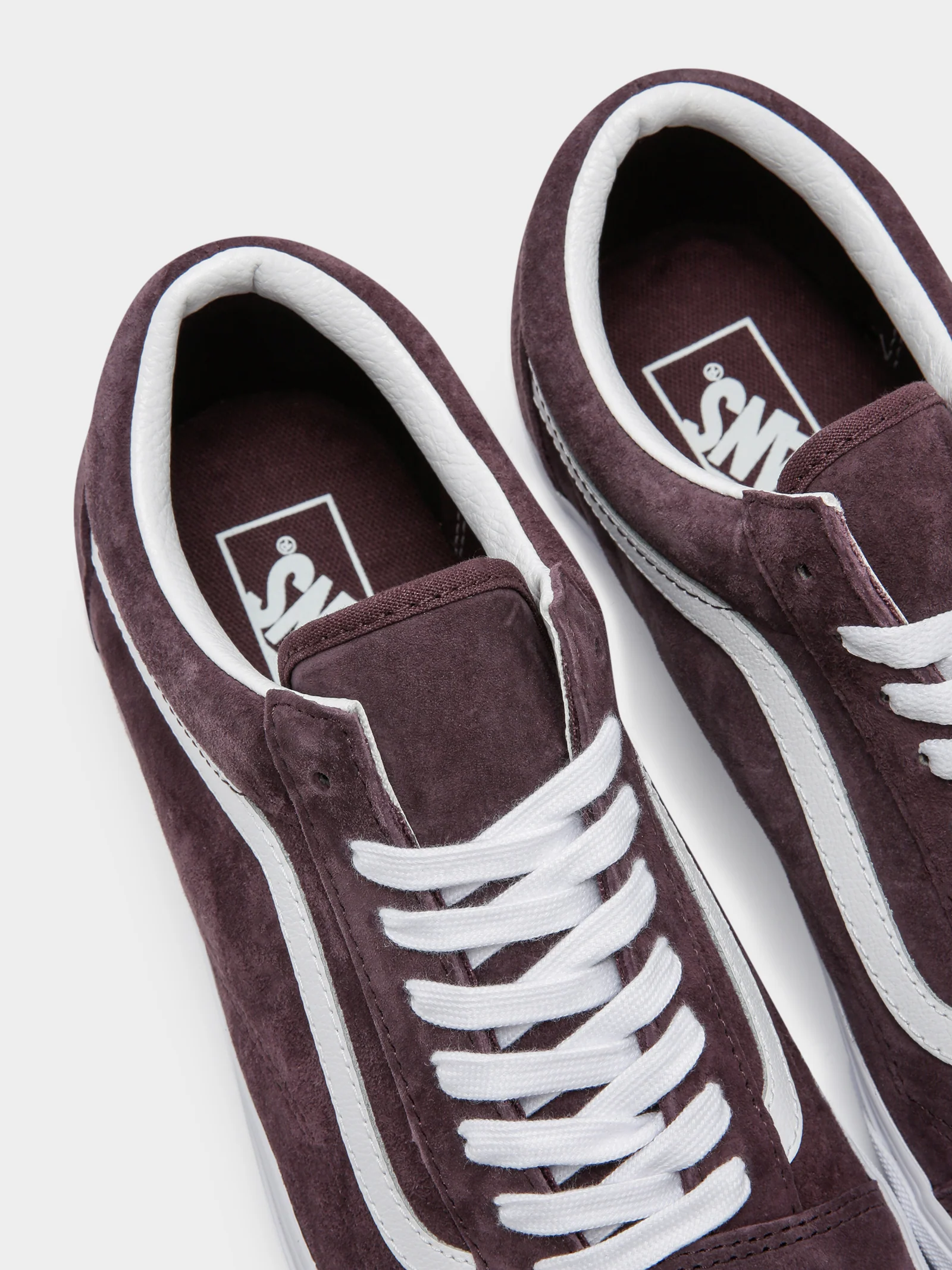 Unisex Pig Suede Old Skool Lo Sneakers - Image 4