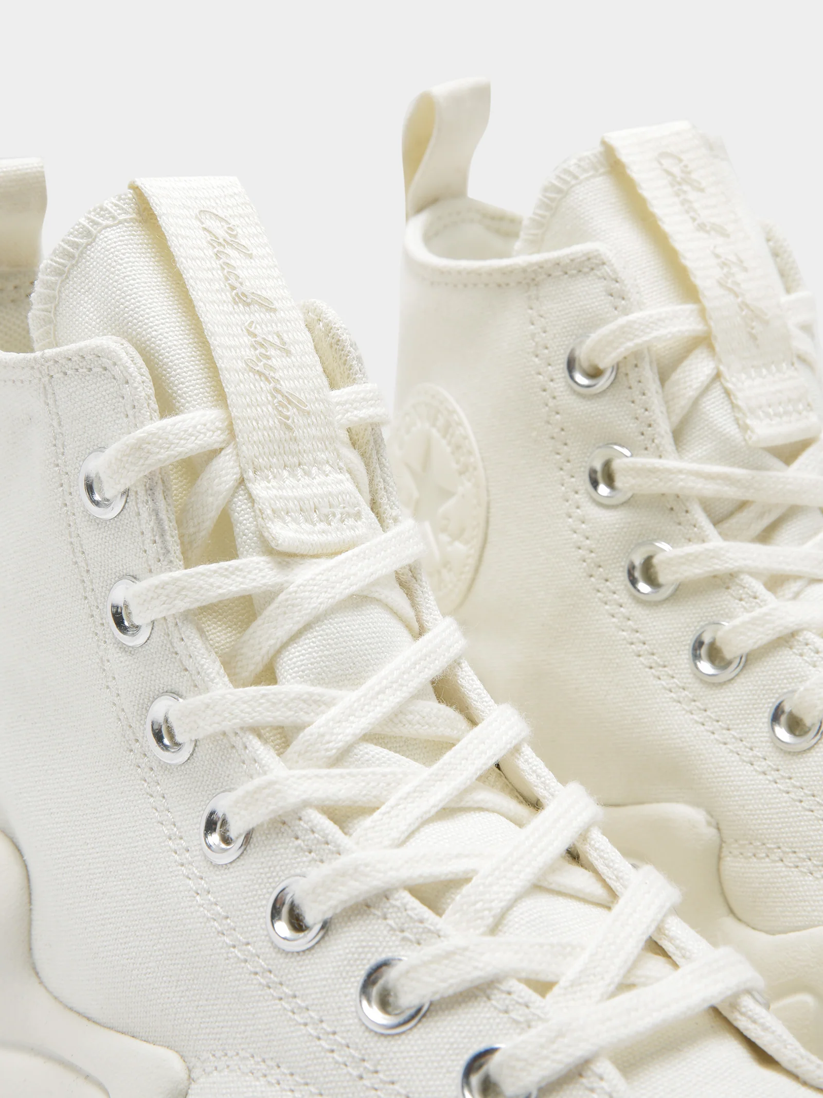 Unisex Run Star Motion Sneakers - Image 3