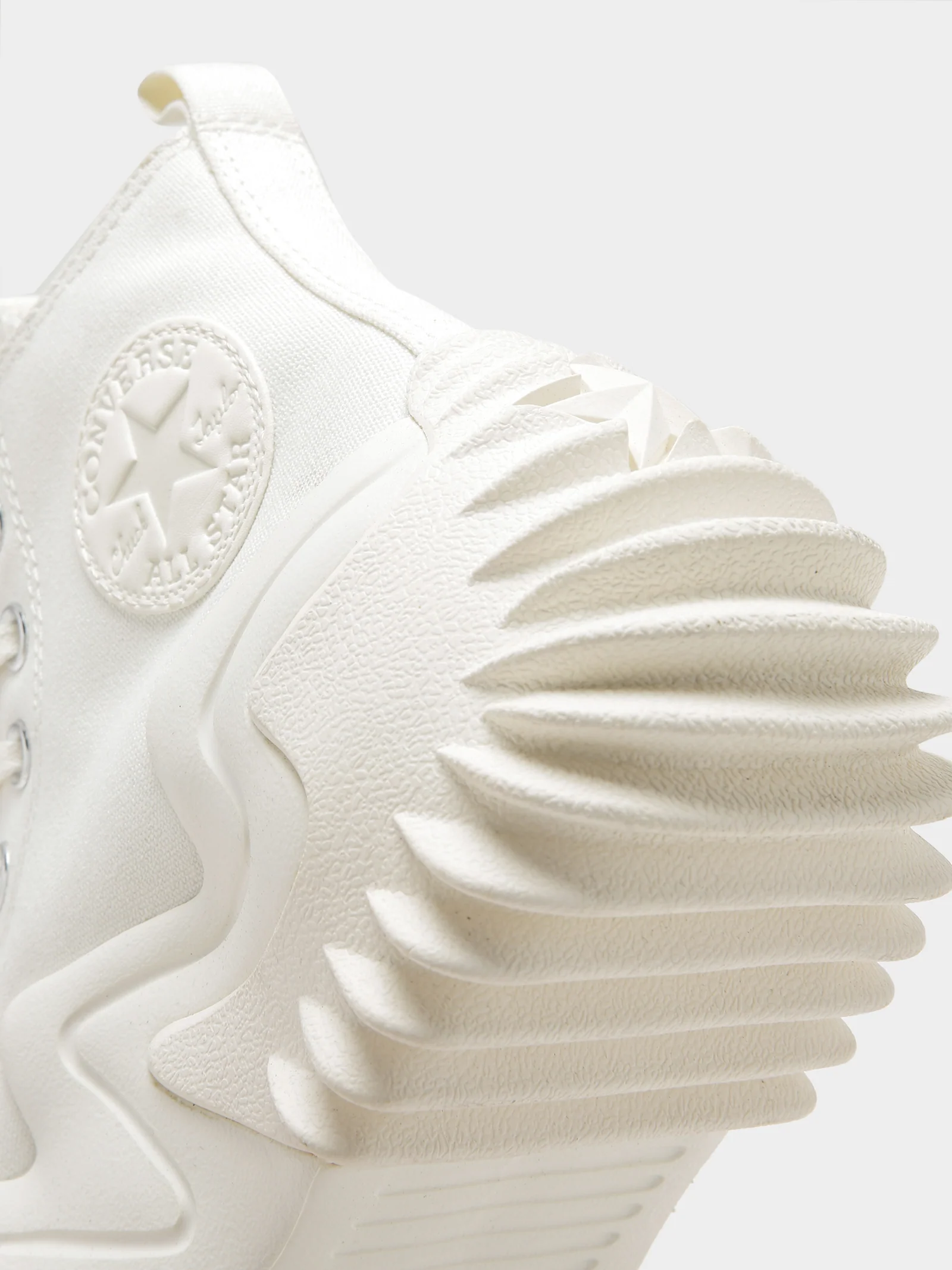 Unisex Run Star Motion Sneakers - Image 4