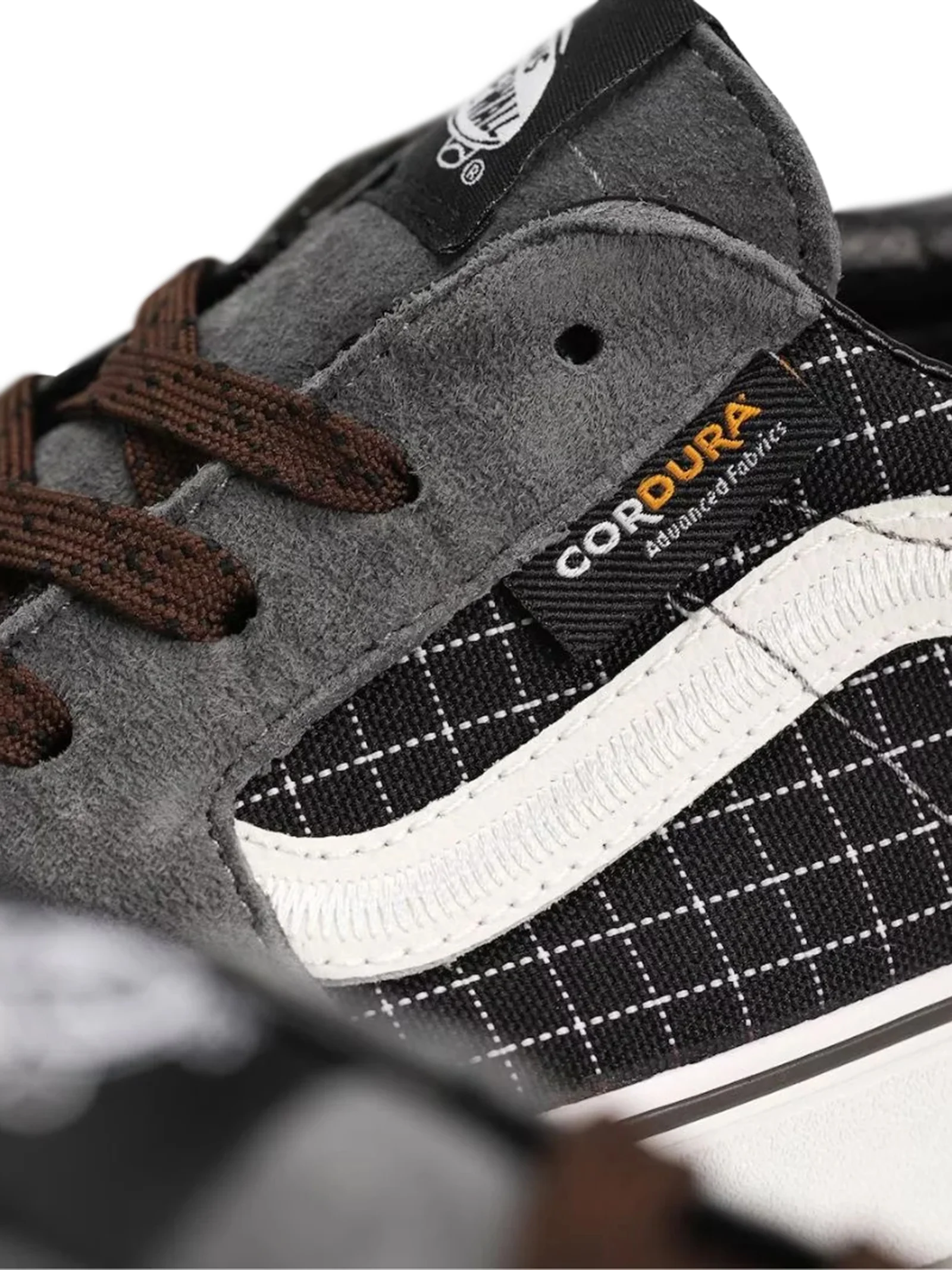 Unisex Sk8-Low Sneakers - Image 2