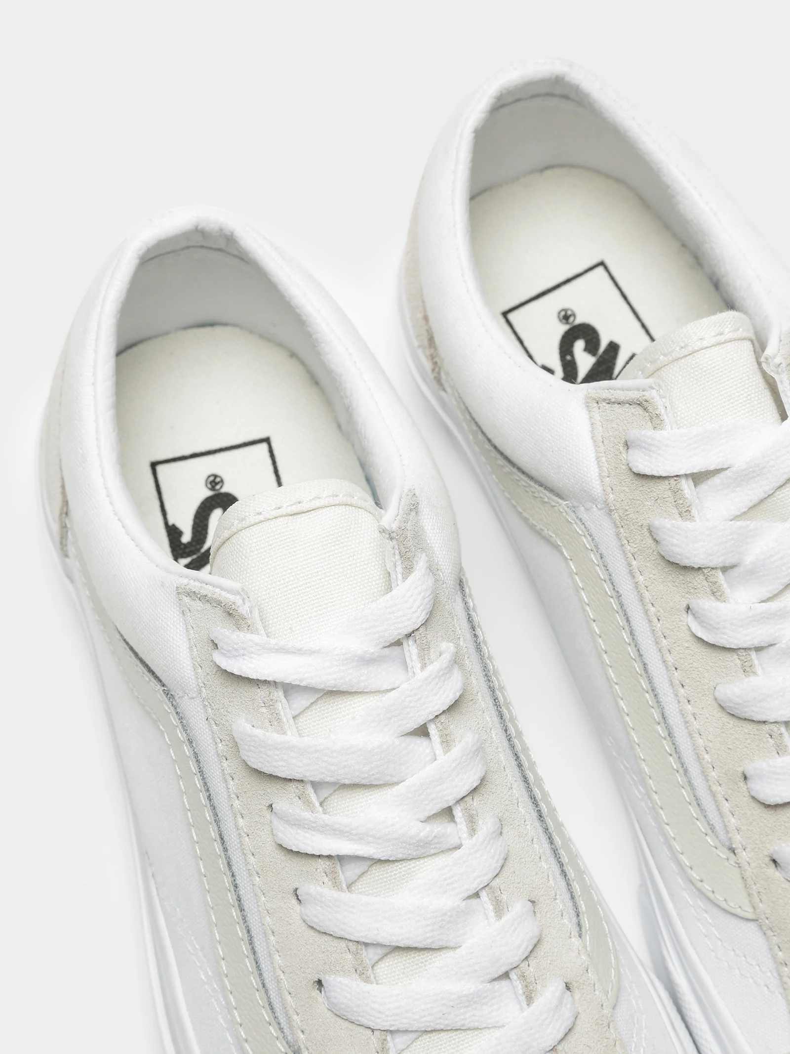Unisex Style 36 Classic Sport Sneaker - Image 3