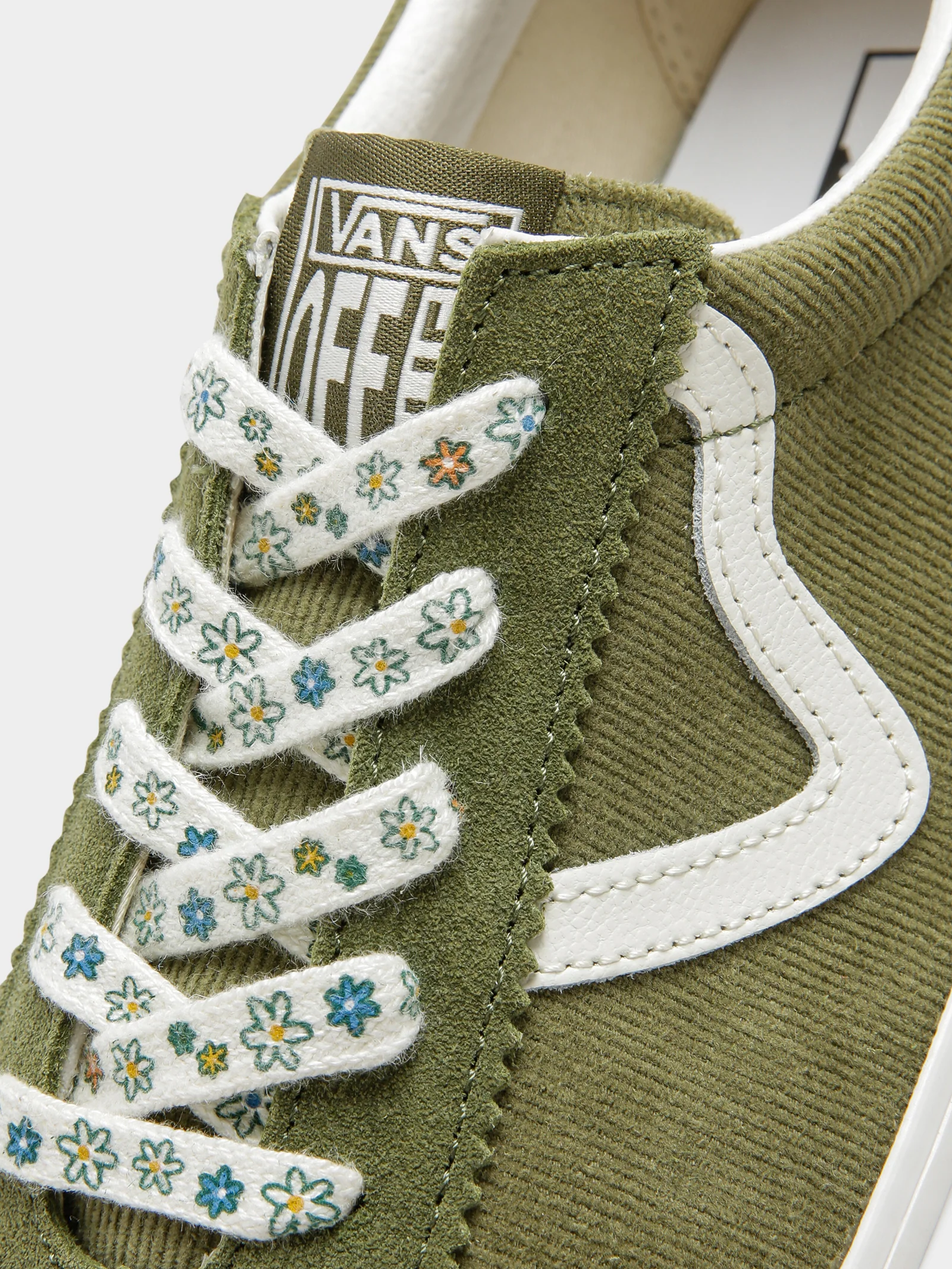 Unisex Style 73 DX Anaheim Sneakers - Image 3