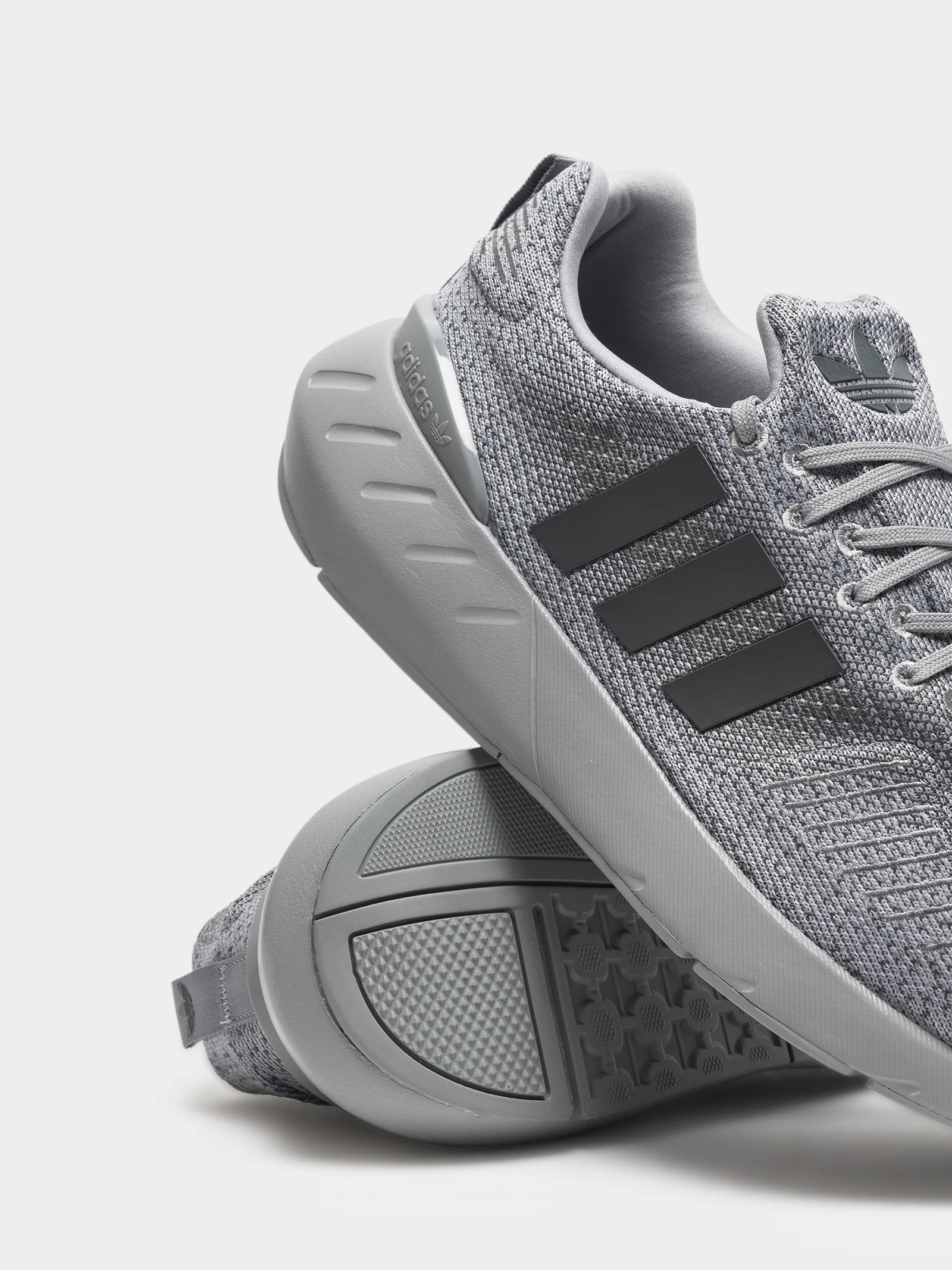 Unisex Swift Run 22 - Image 5