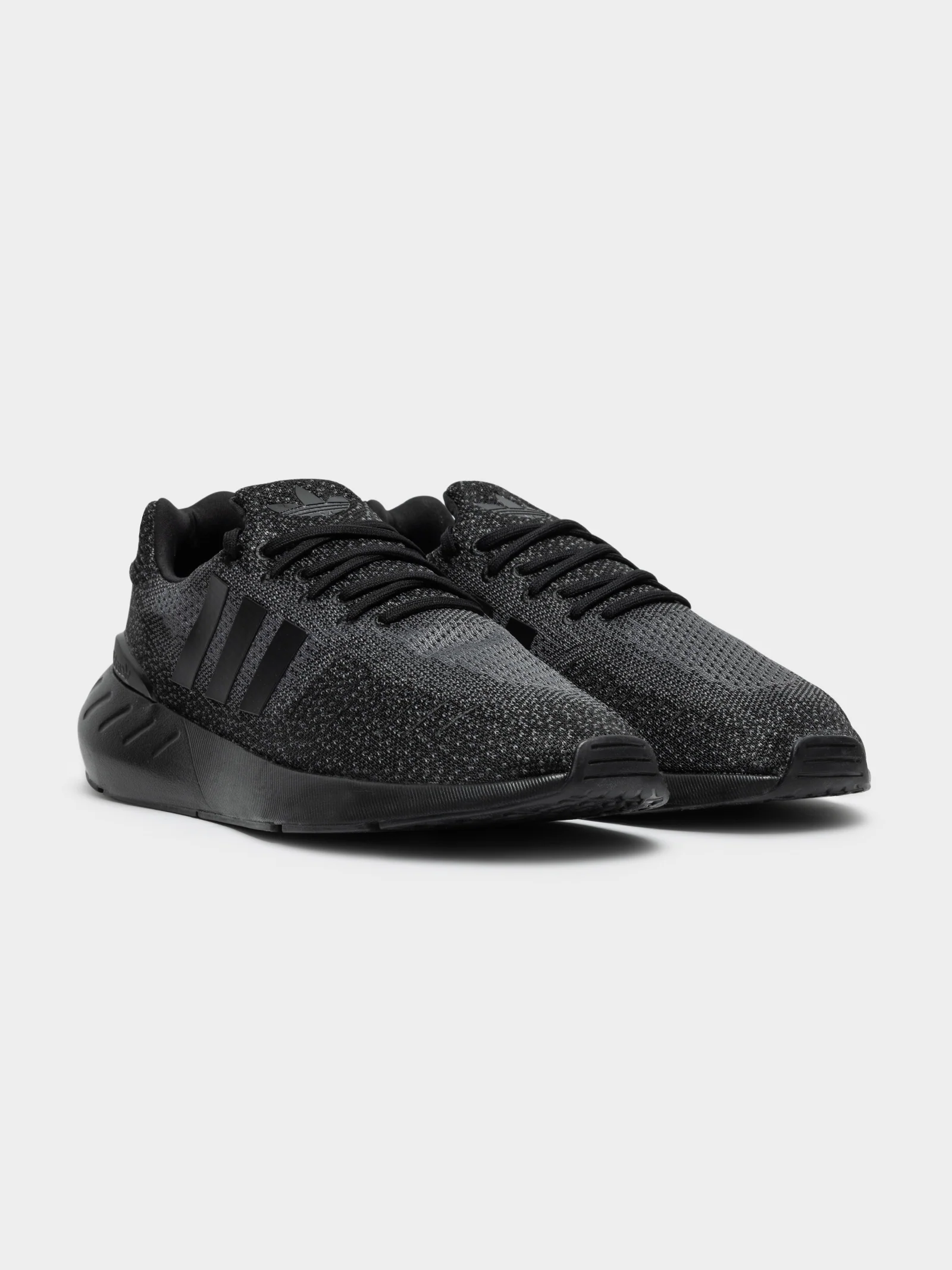 Unisex Swift Run 22 Sneakers - Image 6