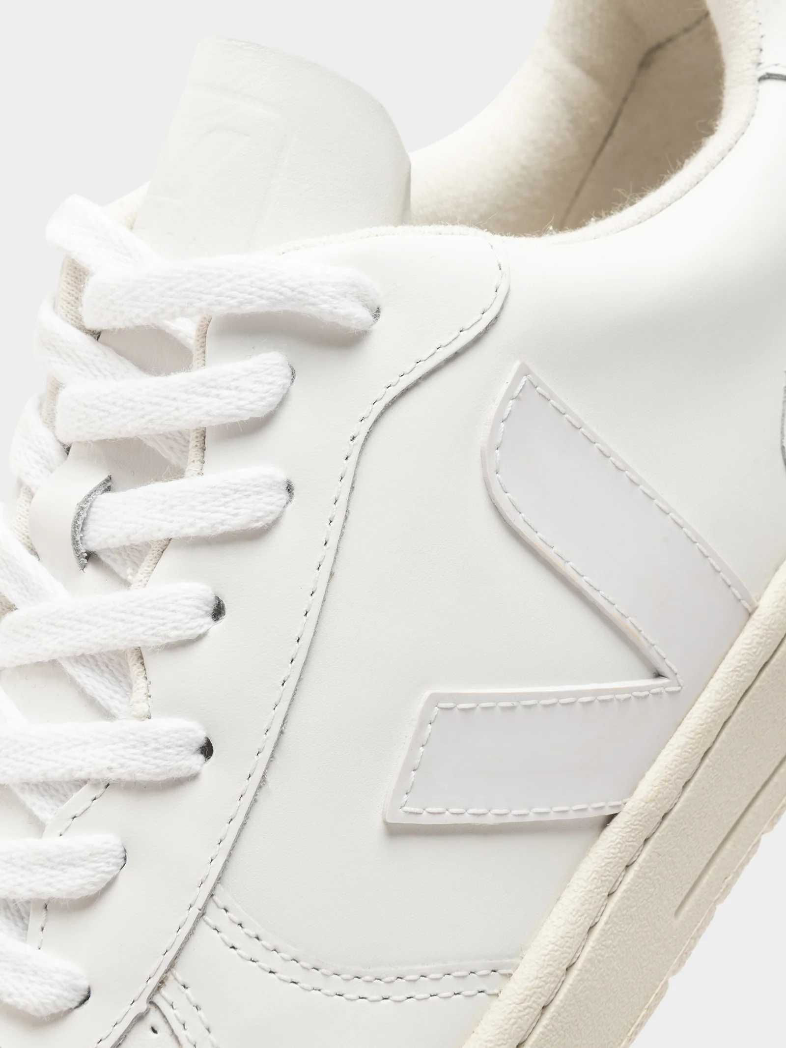 Unisex V-10 Leather Sneaker - Image 5