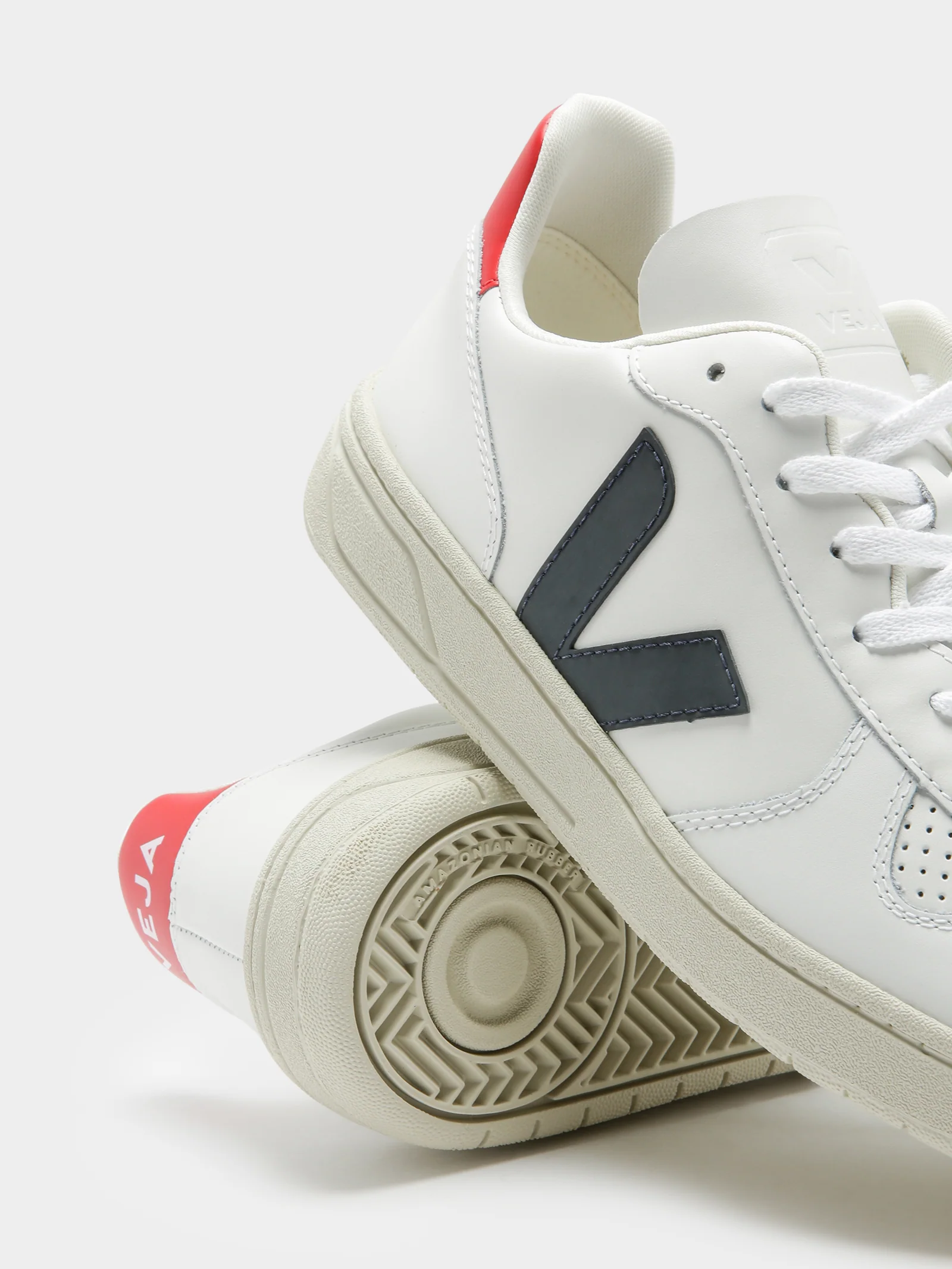Unisex V-10 Leather Sneakers - Image 5