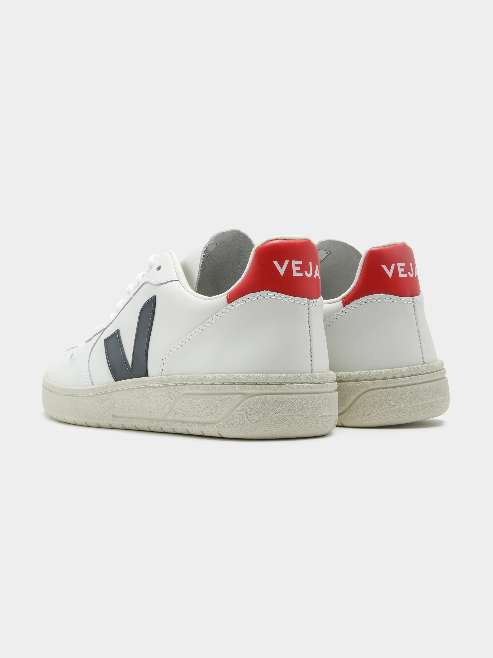 Unisex V-10 Leather Sneakers - Image 6