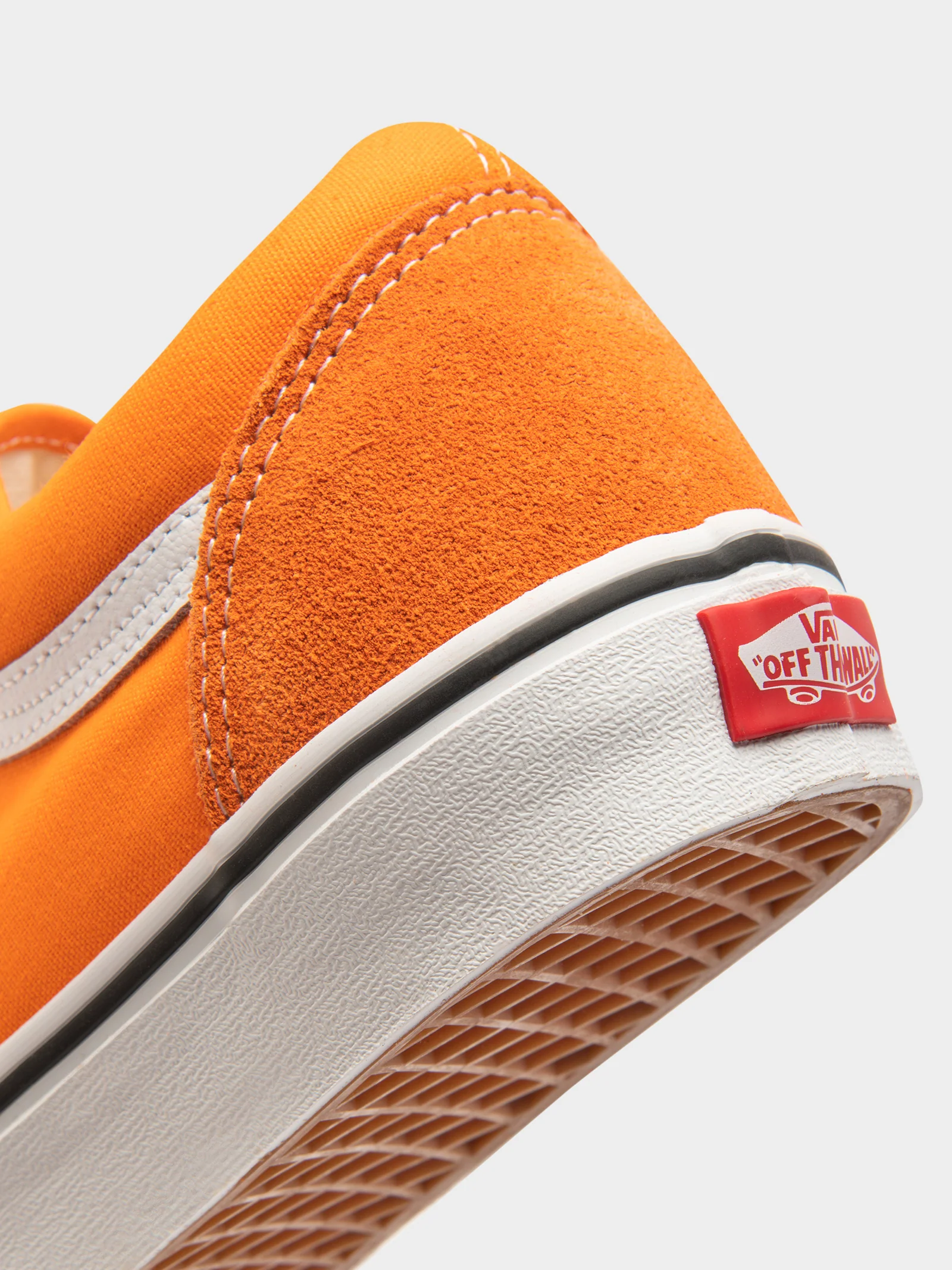Unisex Vans Old Skool Sneakers - Image 3