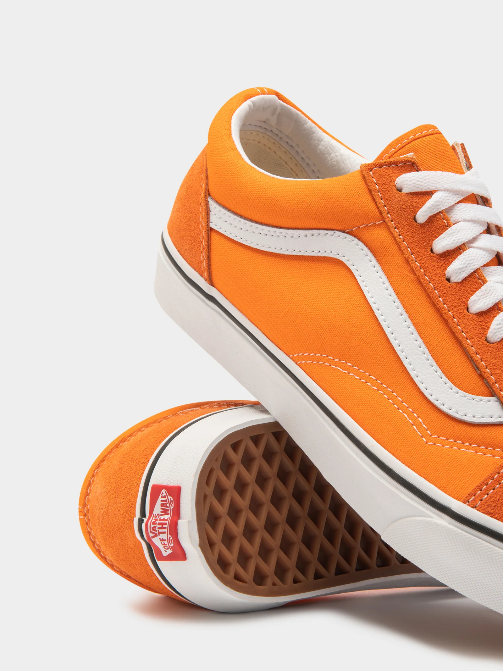 Unisex Vans Old Skool Sneakers - Image 5