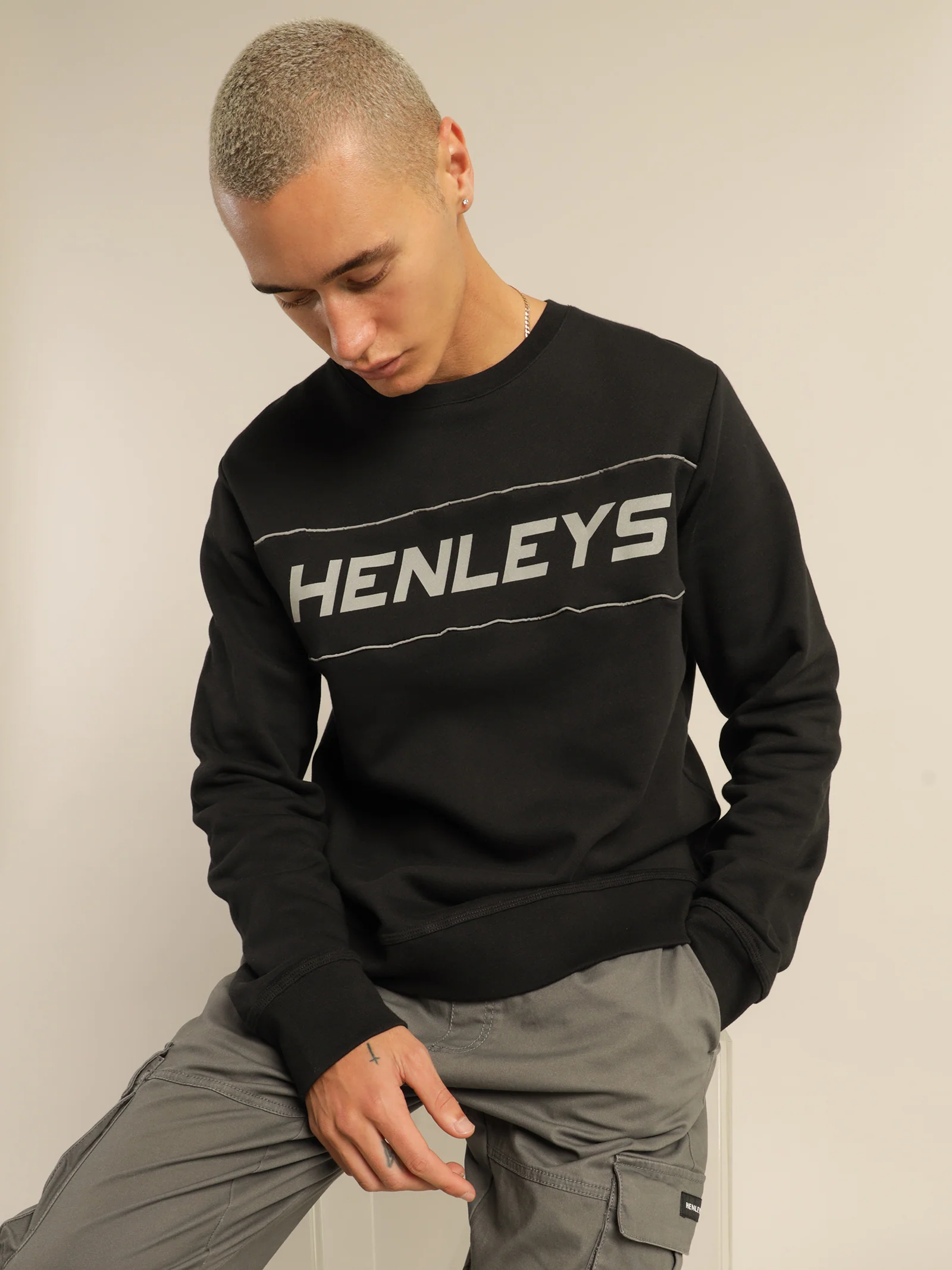 United Reflective Crew Sweat - Image 4