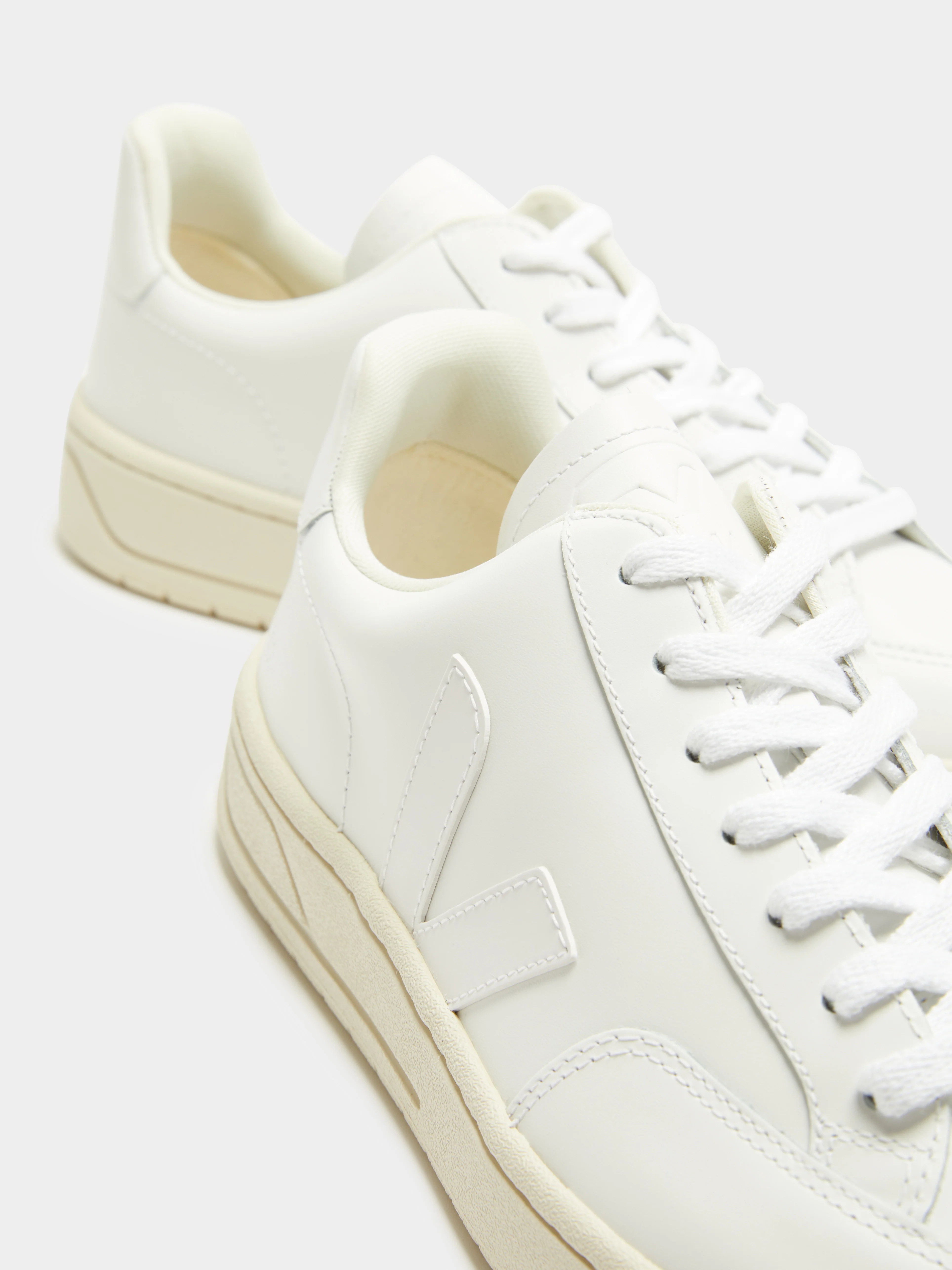 Womens V12 Leather Sneakers - Image 3