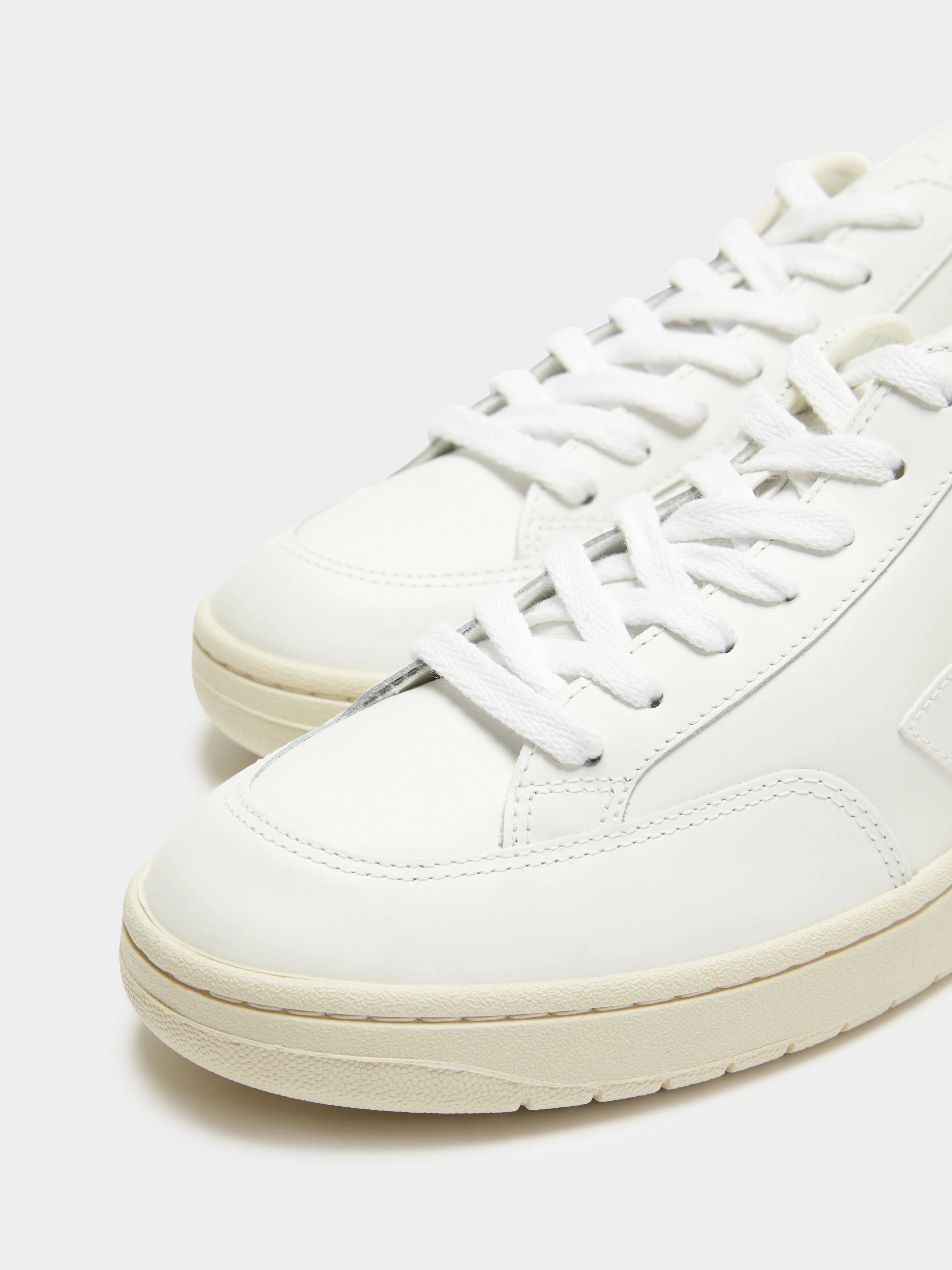 Womens V12 Leather Sneakers - Image 5