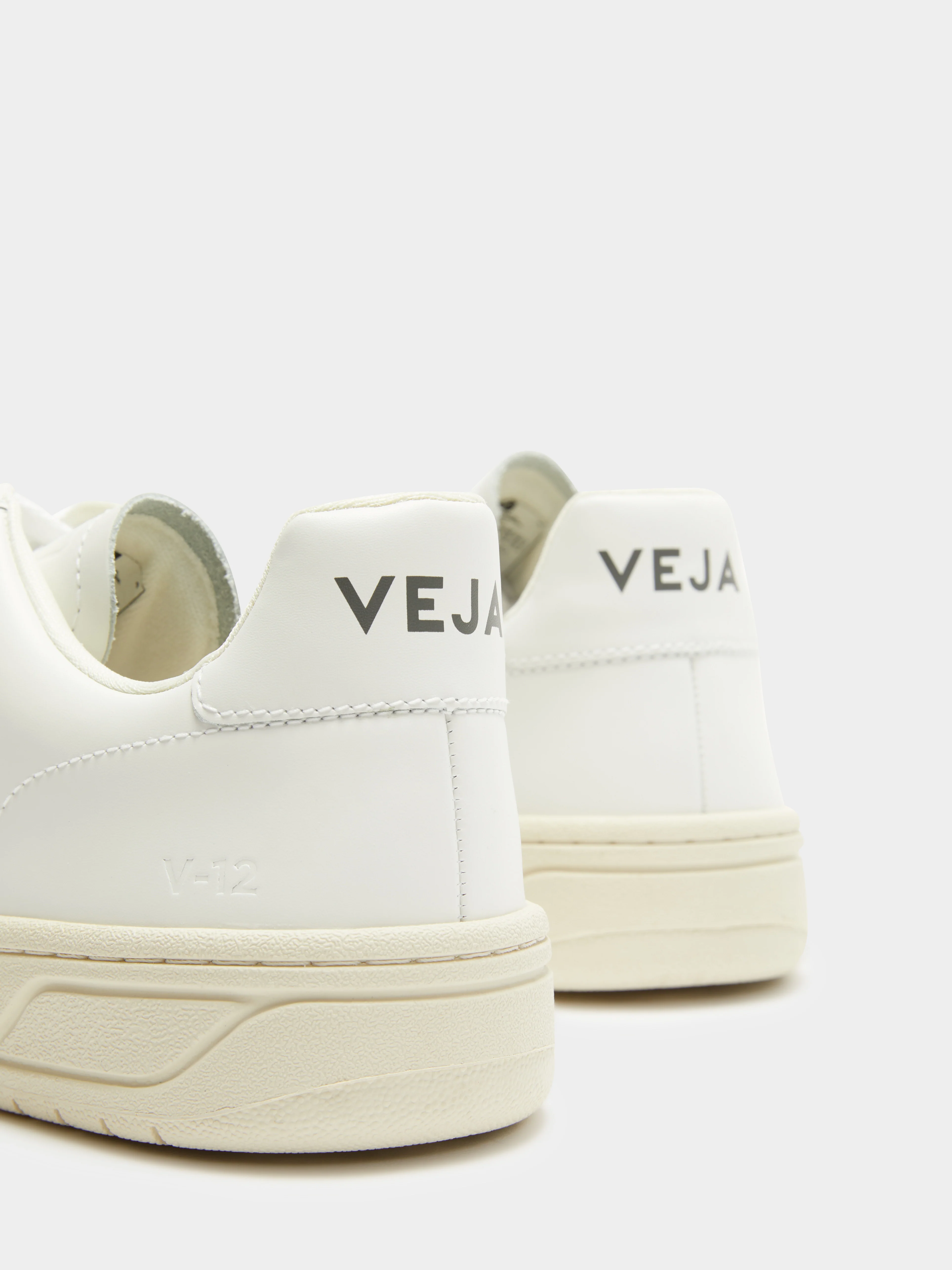 Womens V12 Leather Sneakers - Image 7