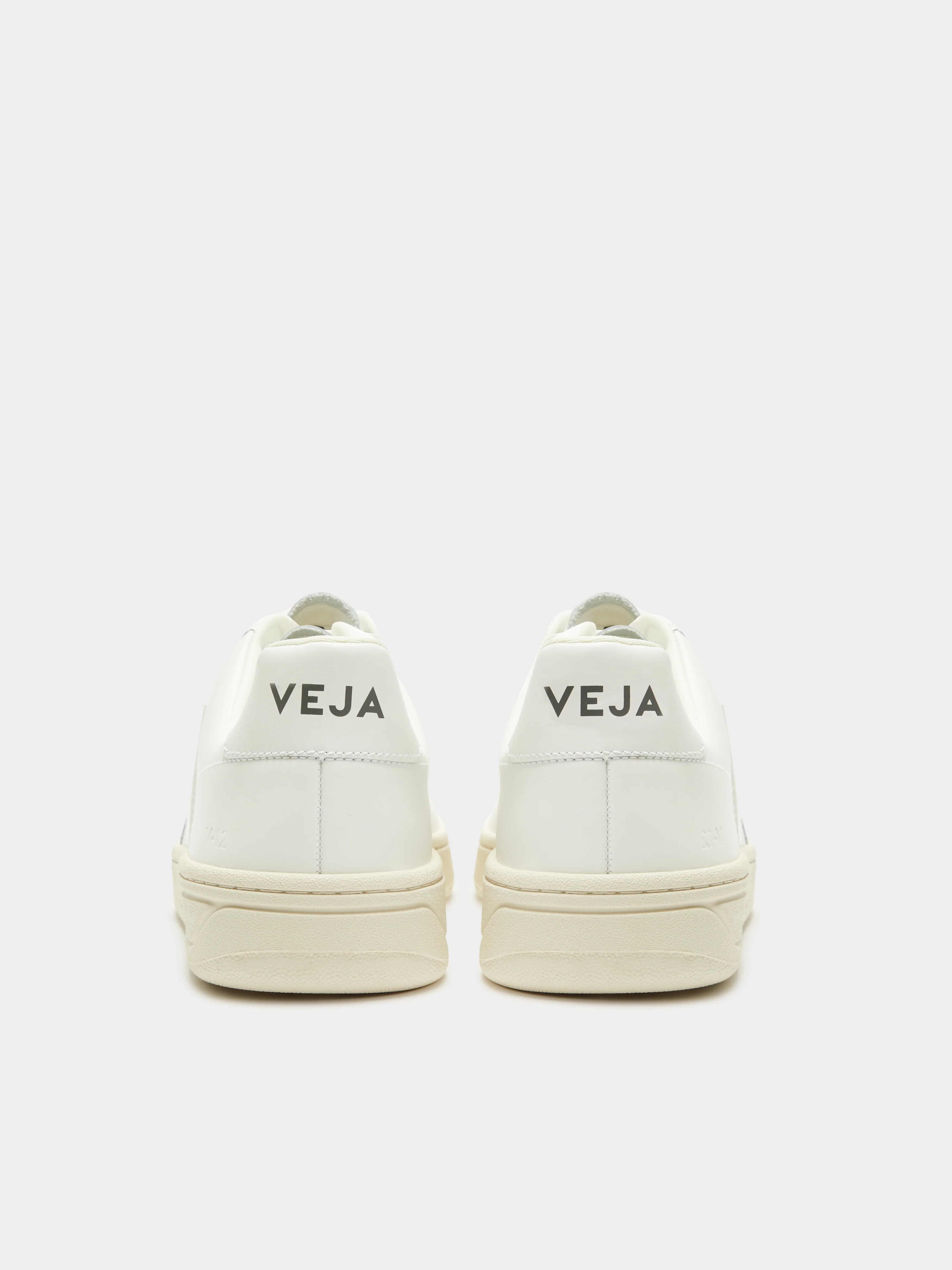 Womens V12 Leather Sneakers - Image 9