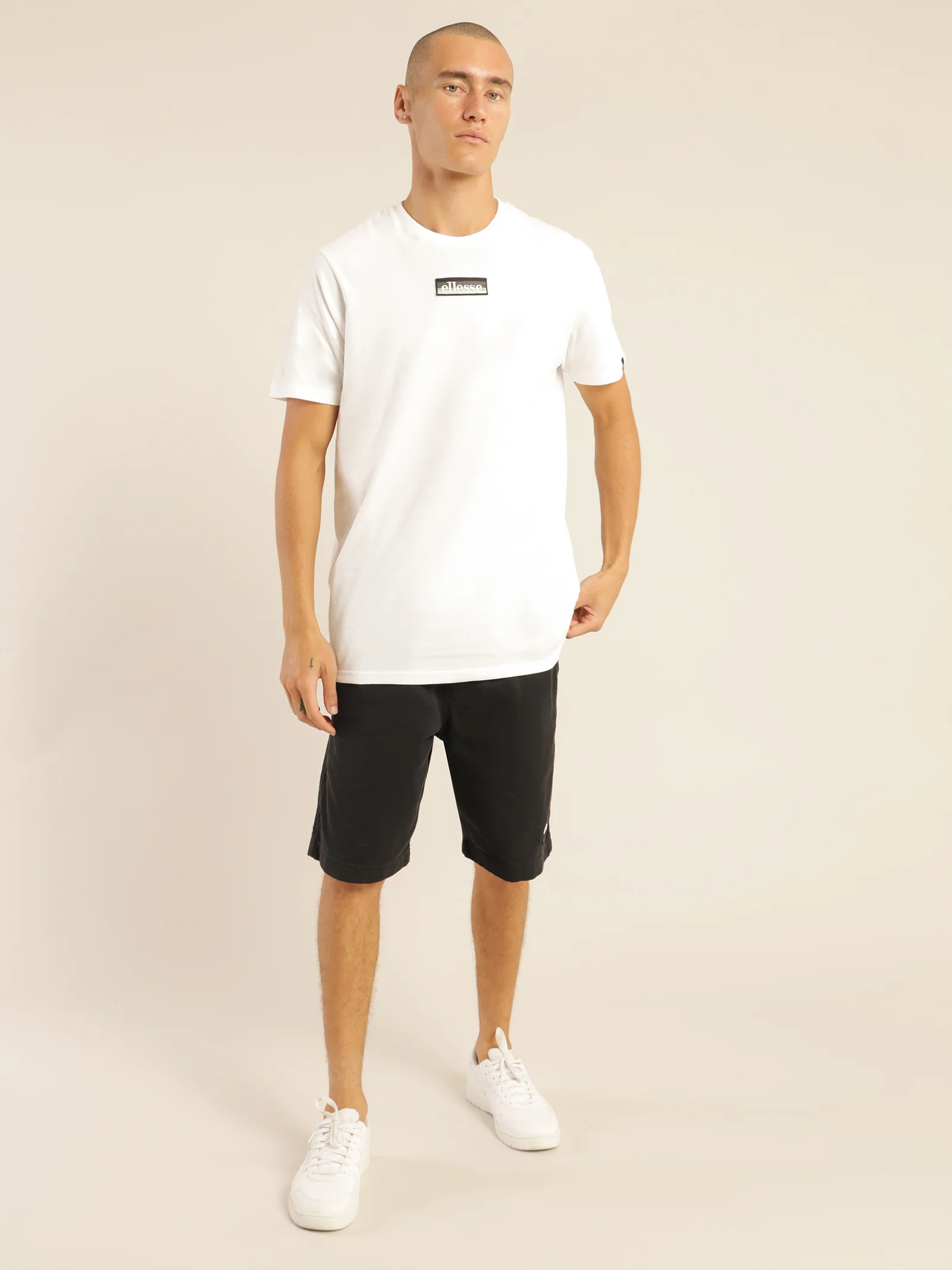 Valliteri T-Shirt - Image 4