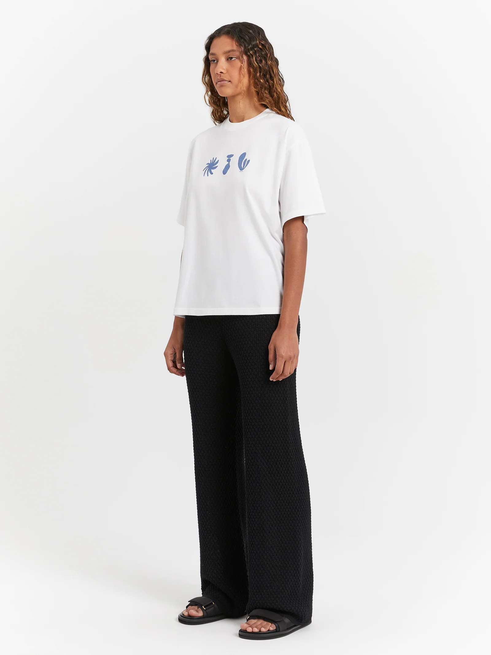 Vase Oversized T-Shirt - Image 4