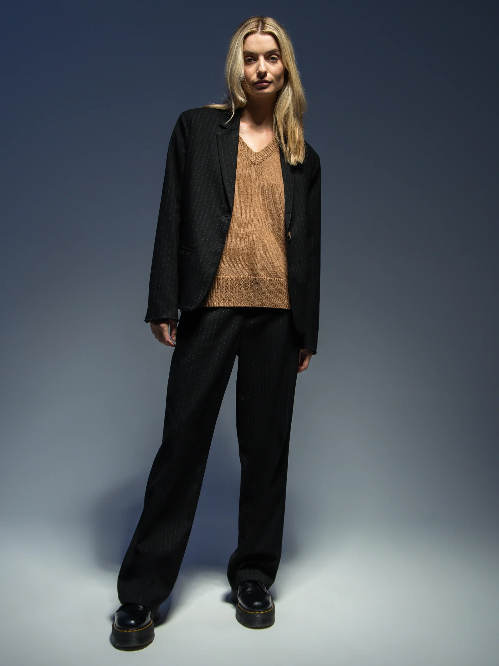 Velencia Knit Vest - Image 2