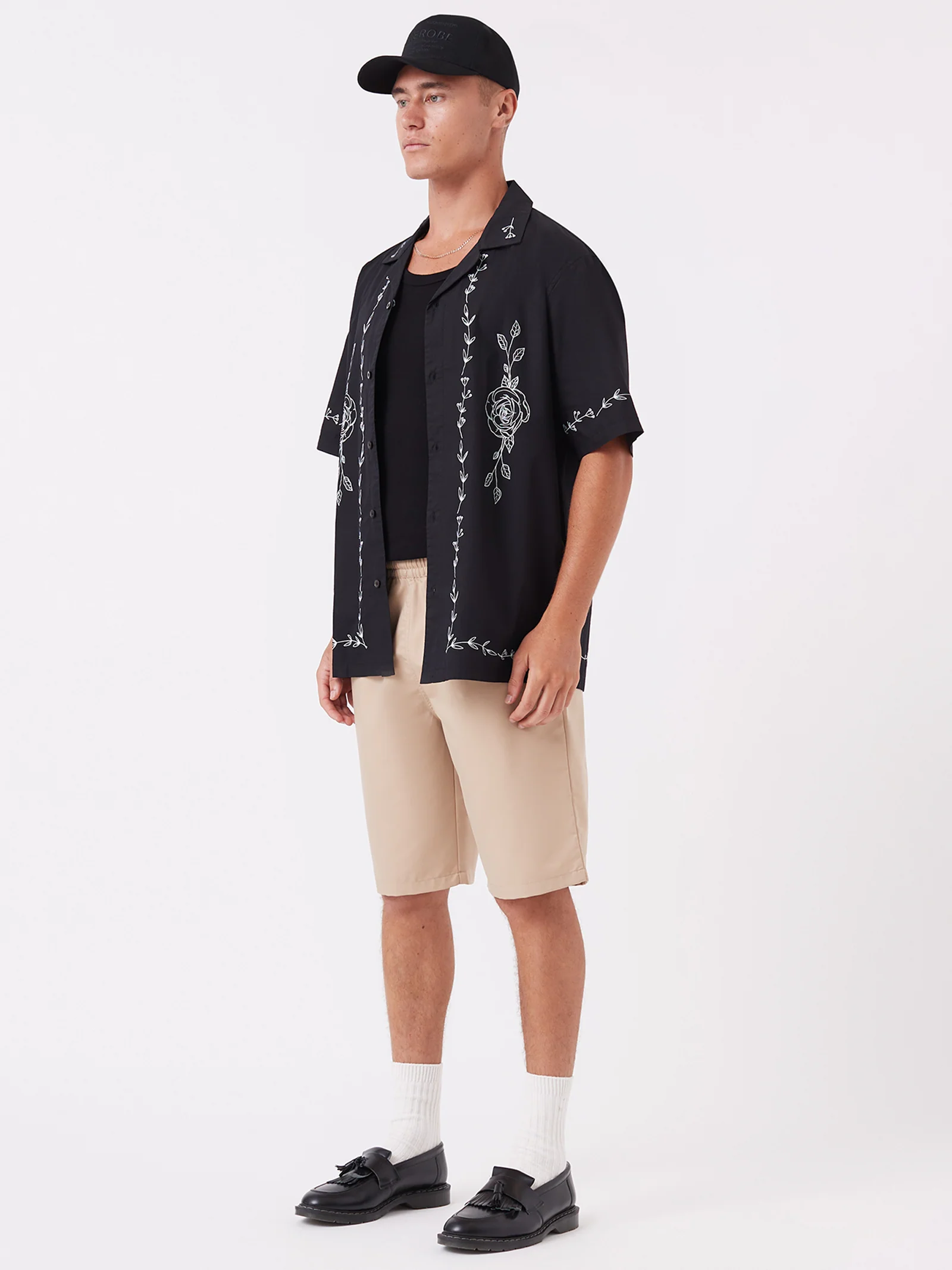 Vine Holiday Short Sleeve Shirt - Image 5