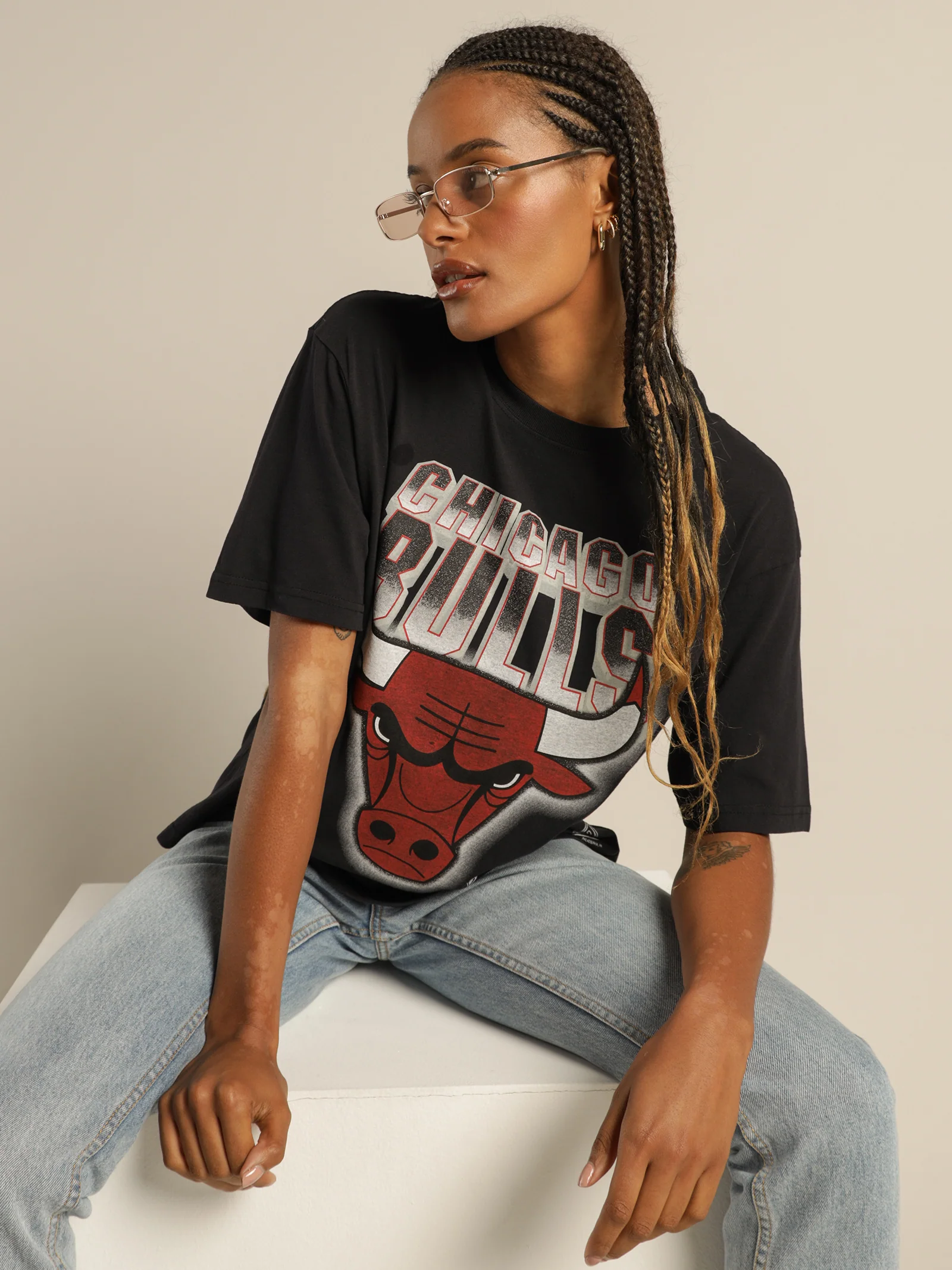 Vintage 90s Chicago Bulls T-Shirt - Image 2
