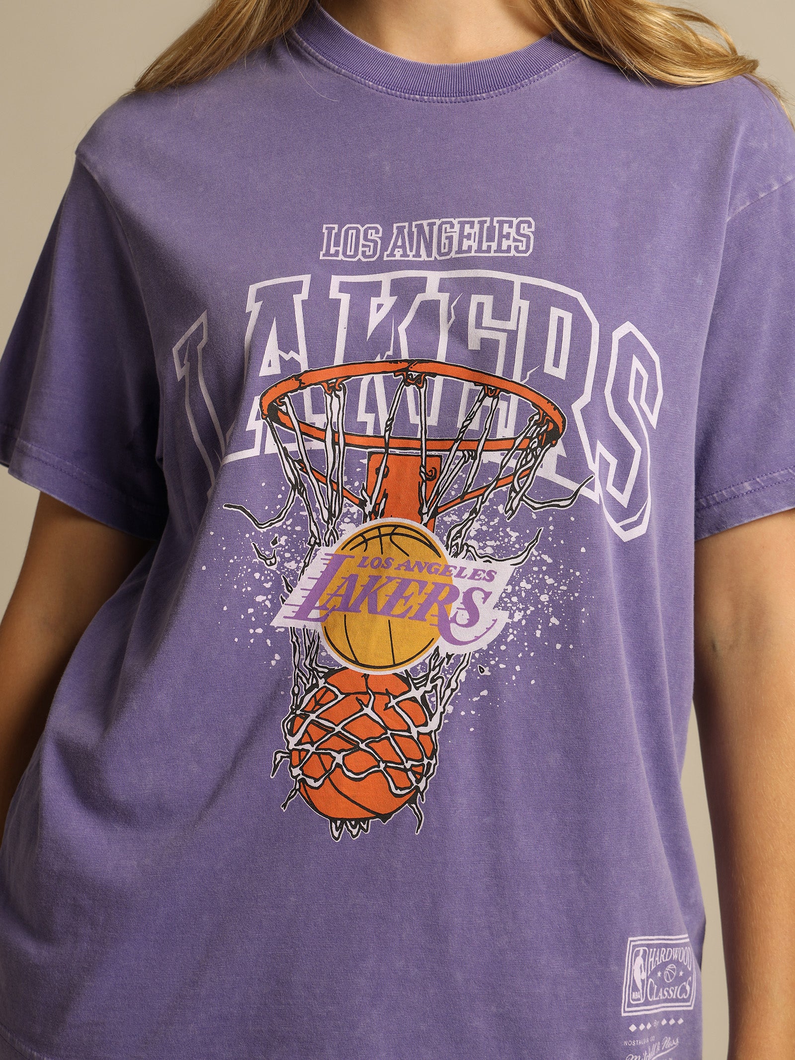 Vintage Arch Boxy Lakers T-Shirt - Image 4