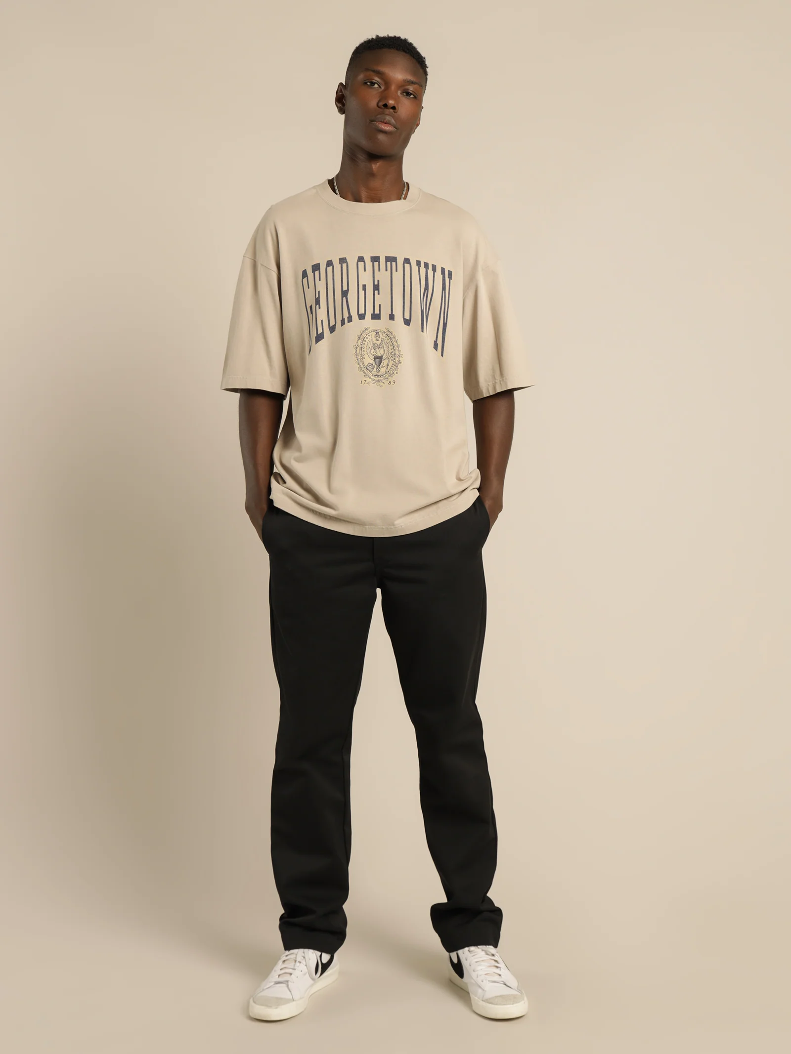 Vintage Arch Seal Georgetown Logo T-Shirt - Image 3