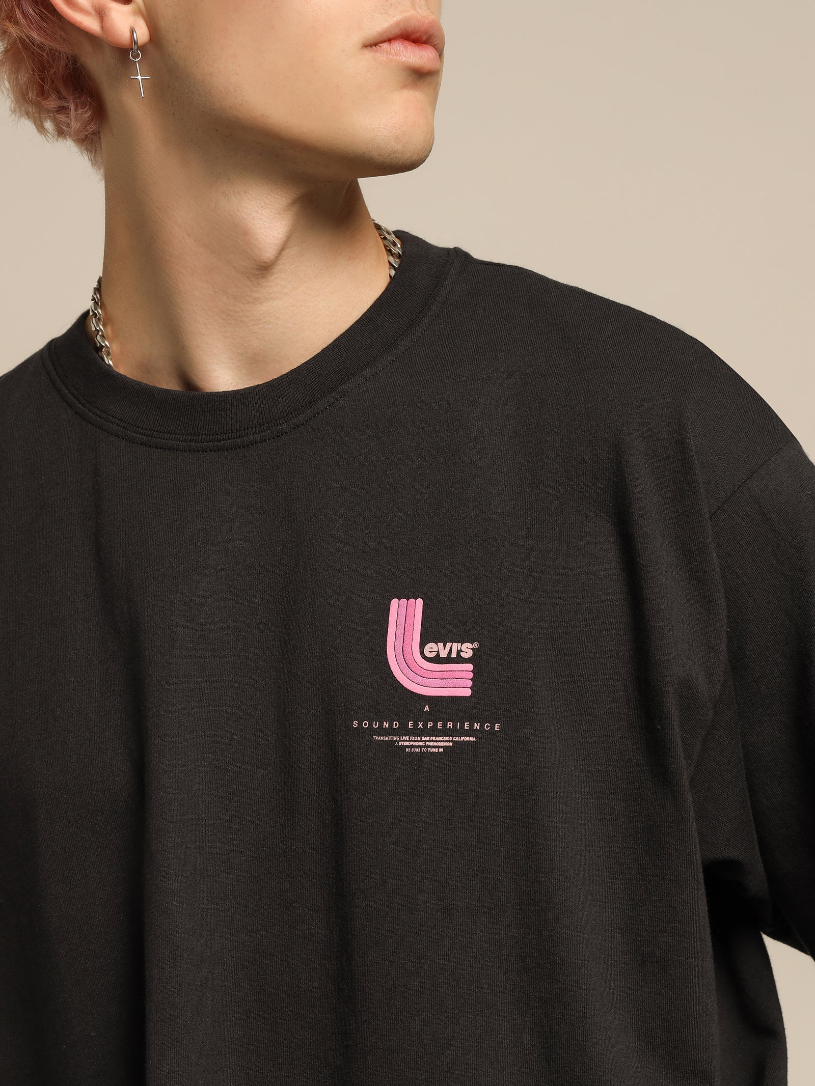 Vintage Fit Graphic T-Shirt - Image 3