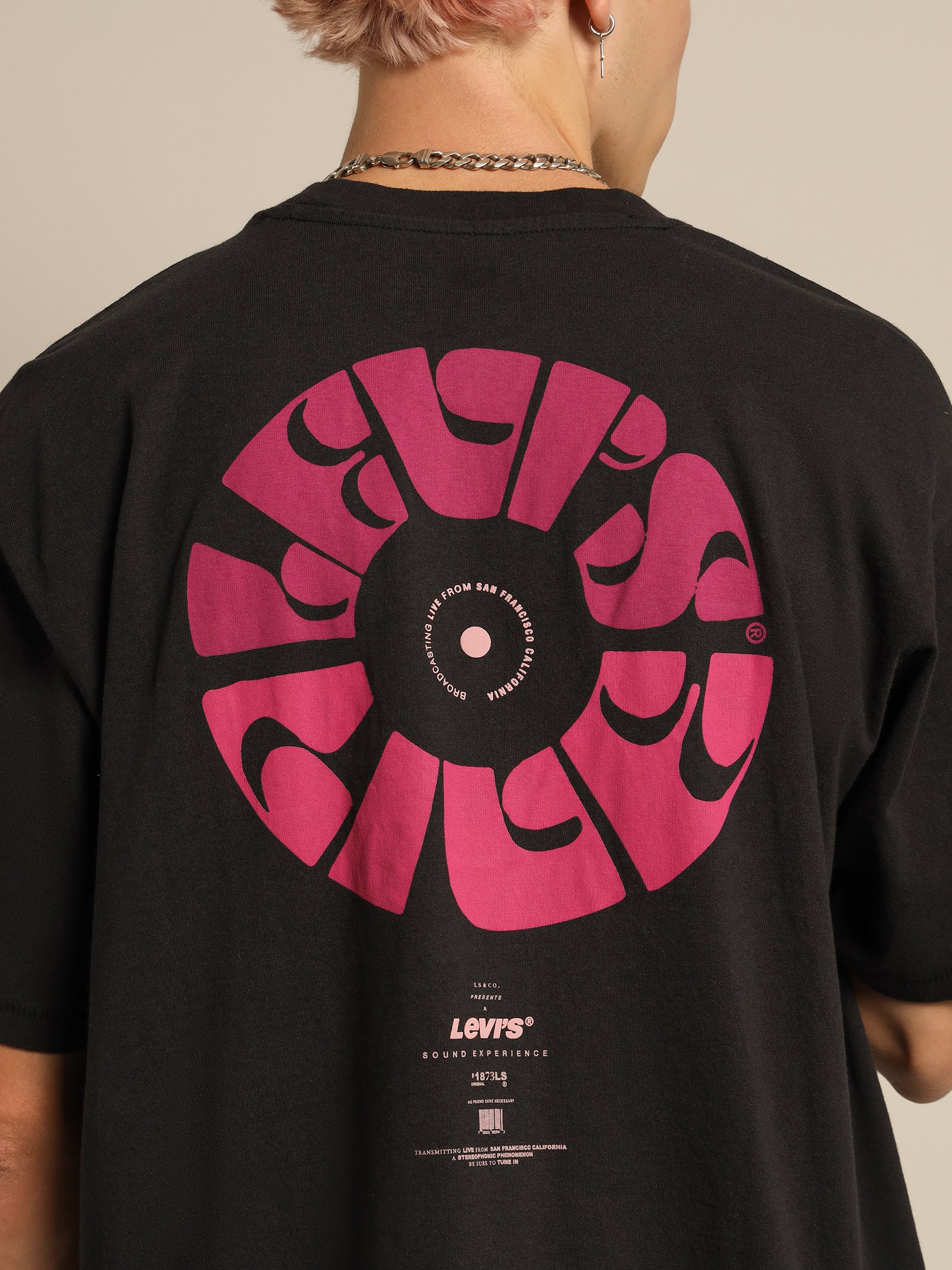 Vintage Fit Graphic T-Shirt - Image 6