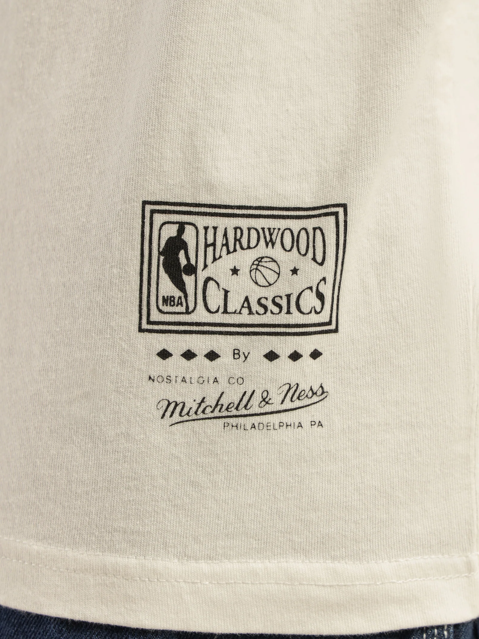 Vintage Versus Final T-Shirt - Image 7