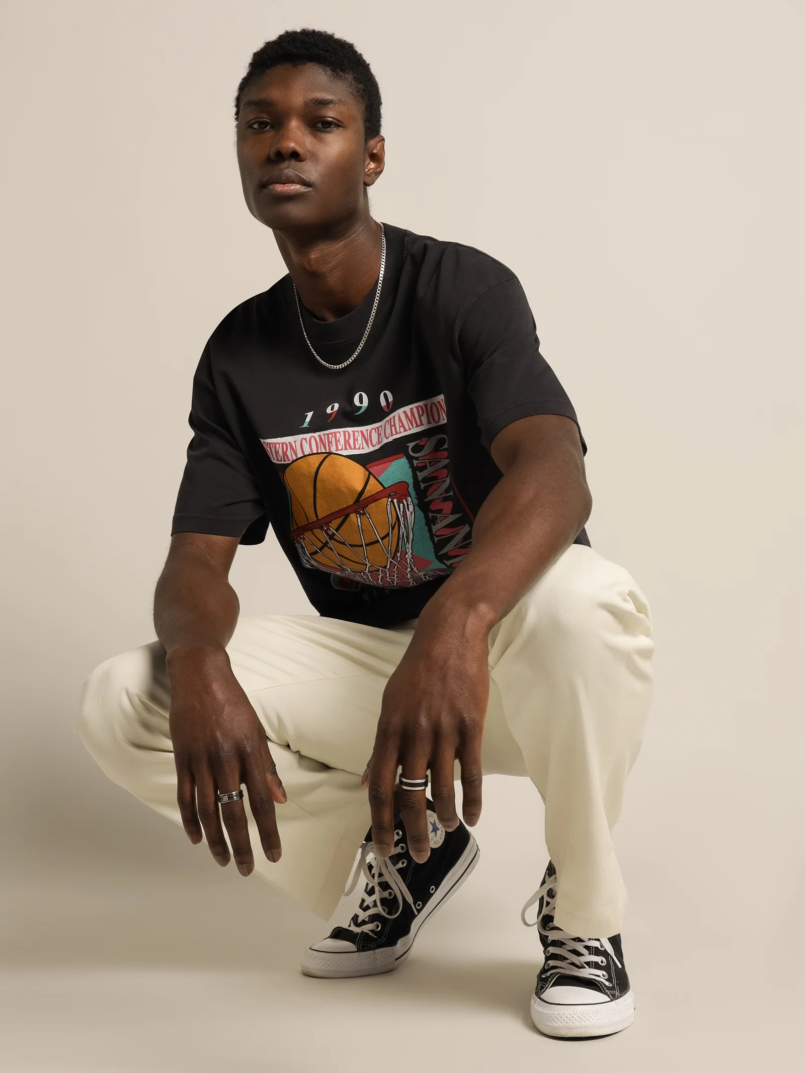 Vintage Vibes T-Shirt - Image 2