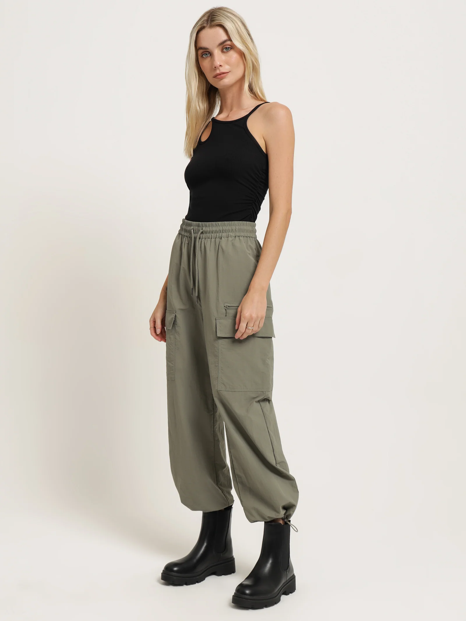 Vladia Spray Pants - Image 5