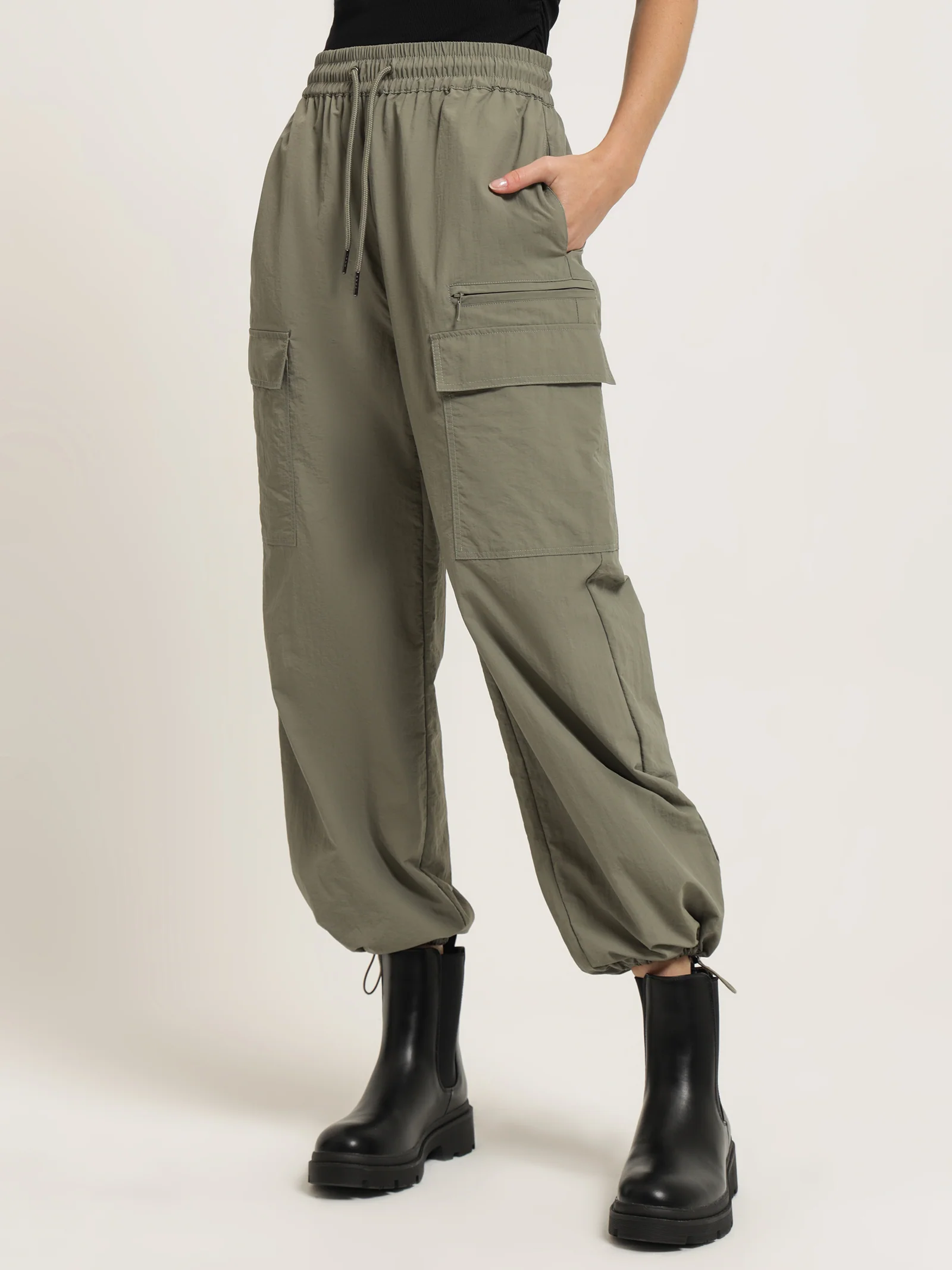 Vladia Spray Pants - Image 6