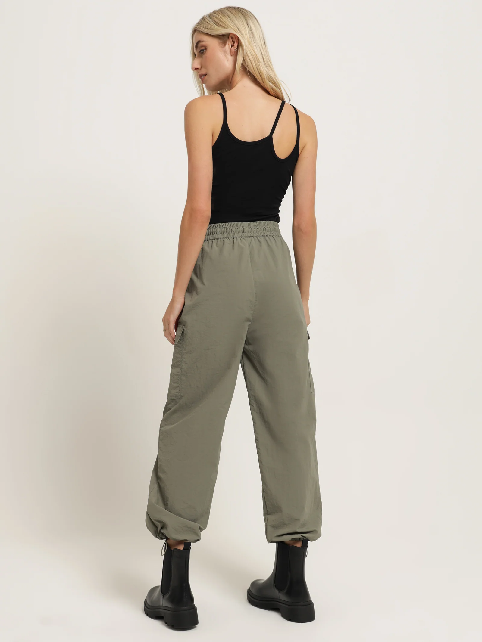 Vladia Spray Pants - Image 7