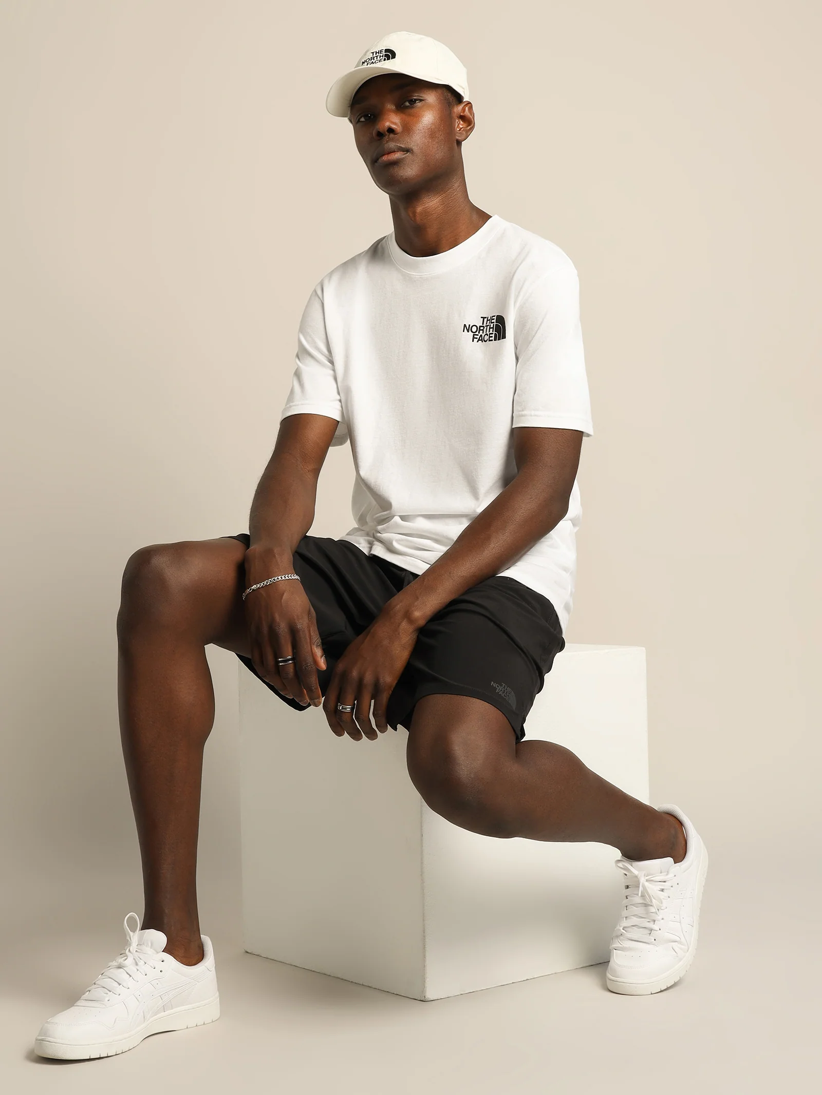 Wander Shorts - Image 2