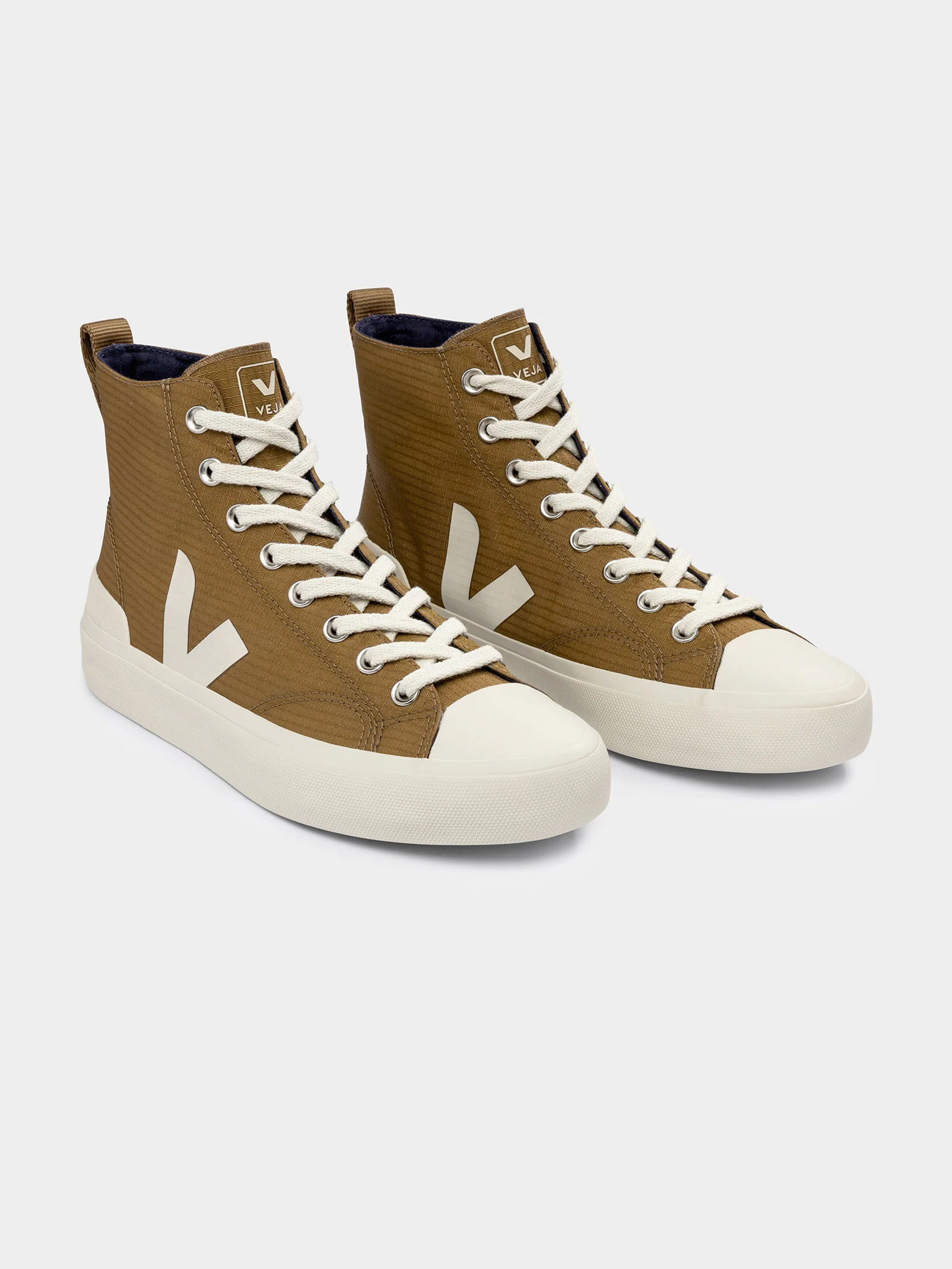 Unisex Wata II Sneaker - Image 2