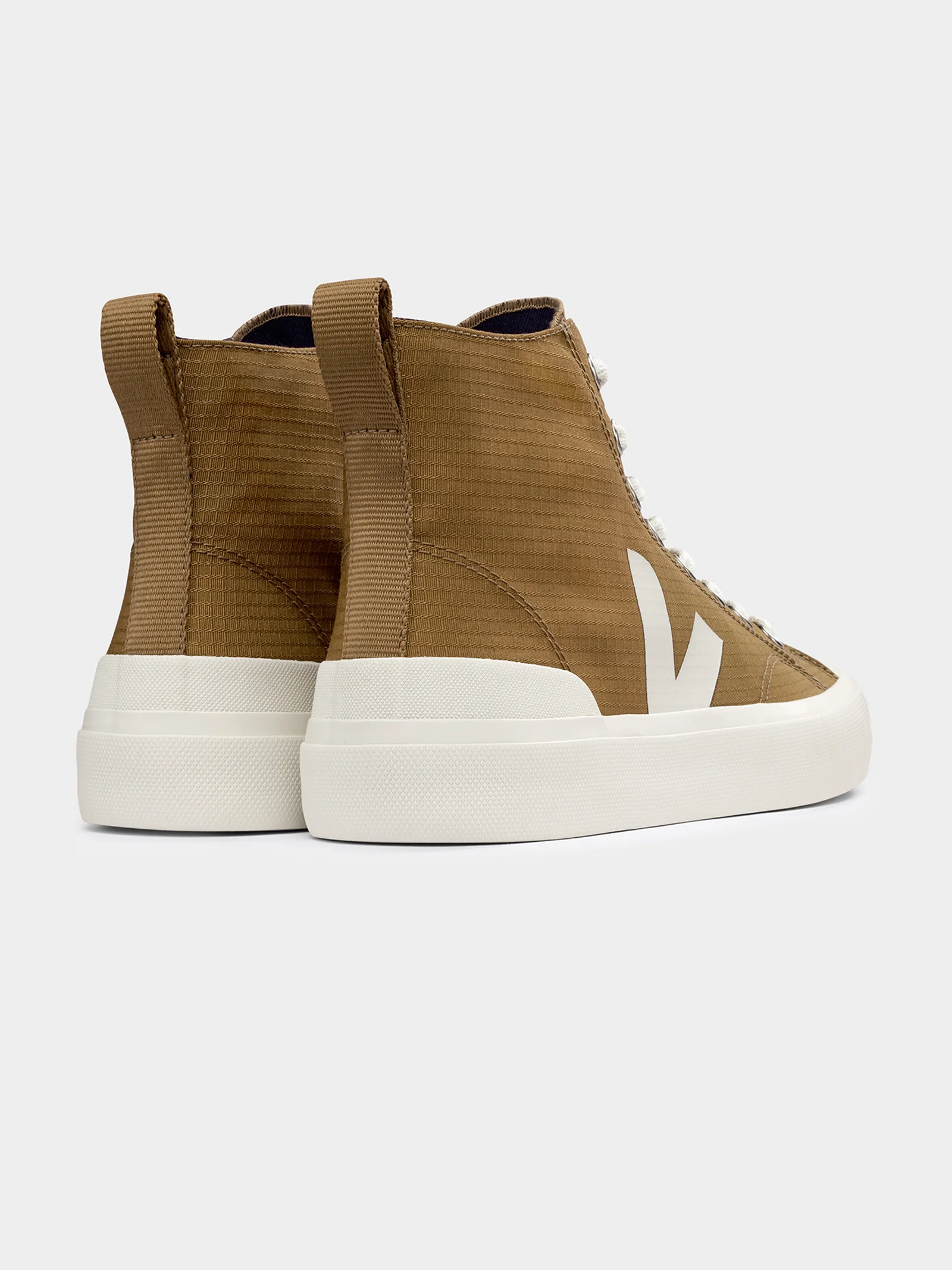 Unisex Wata II Sneaker - Image 3