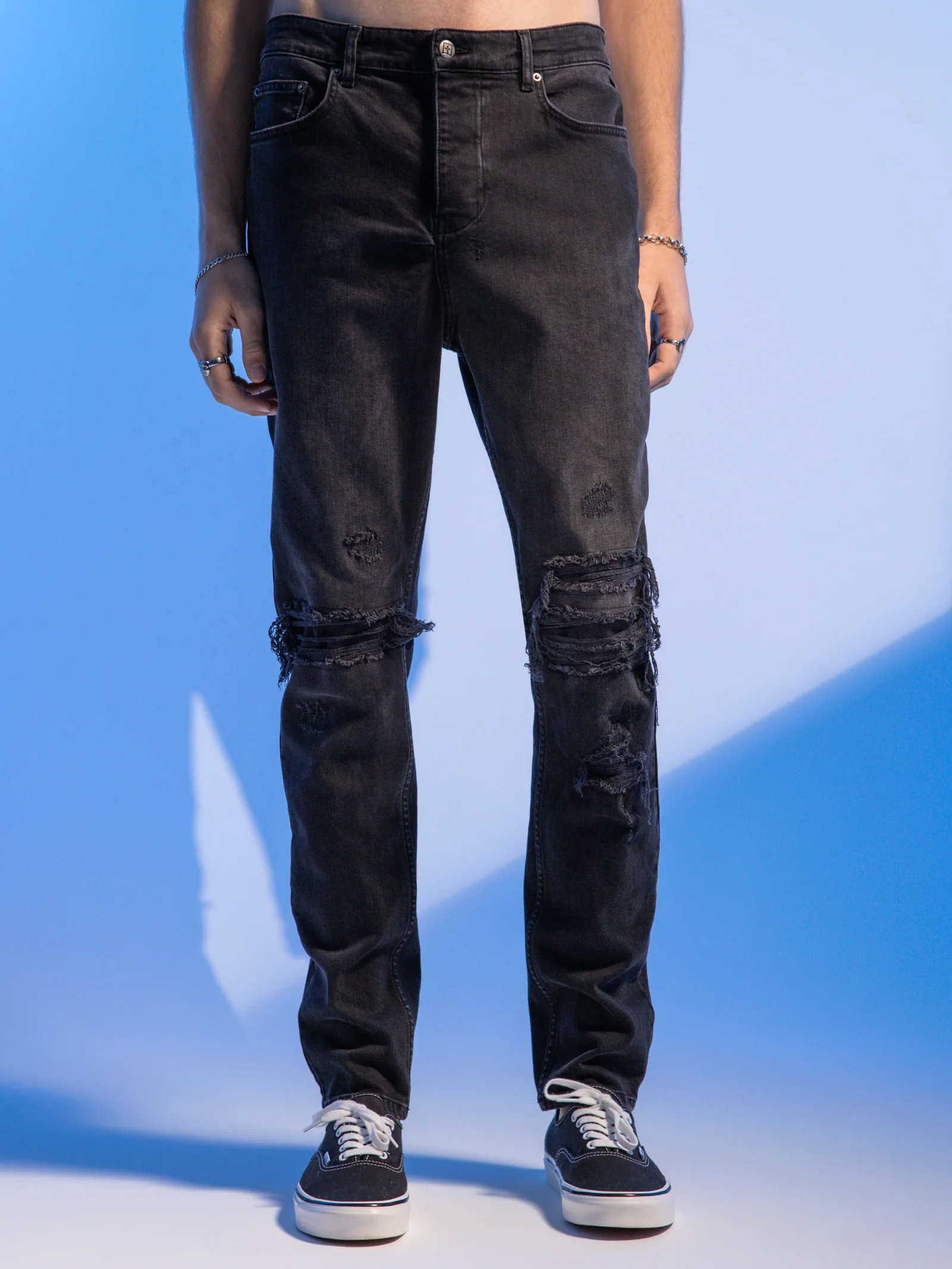 Wolfgang Slim Tapered Jeans - Image 4