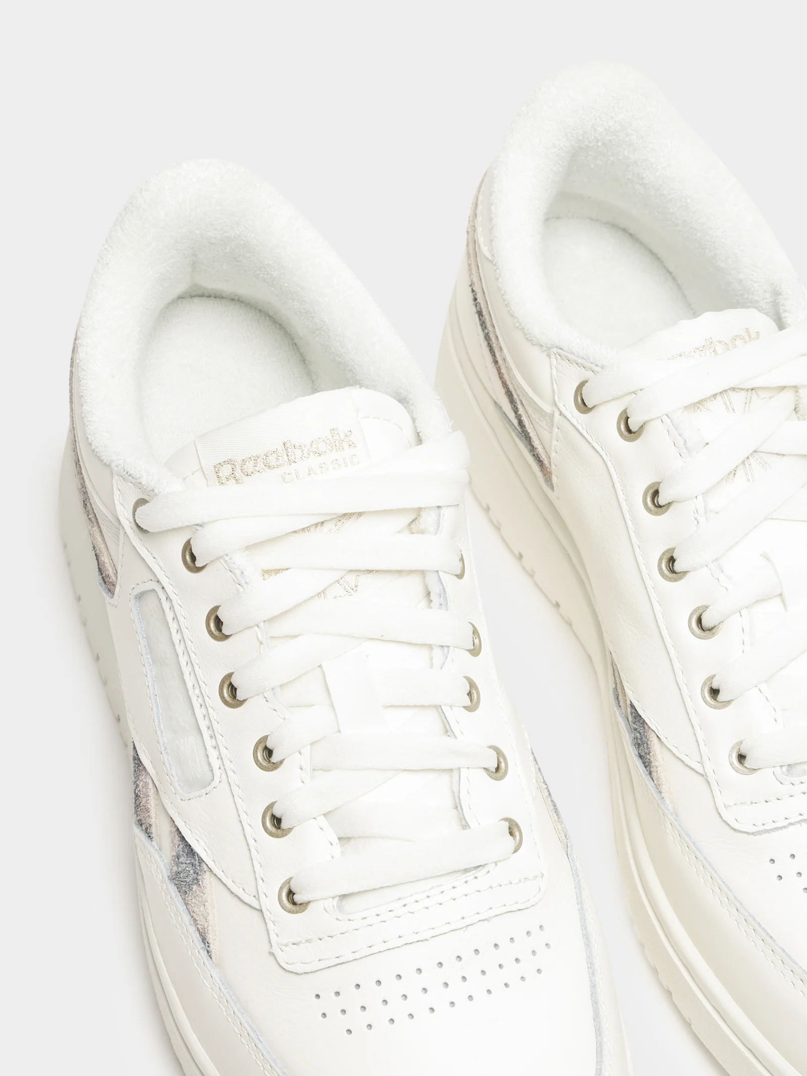 Women Classic Club C Double Sneaker - Image 4
