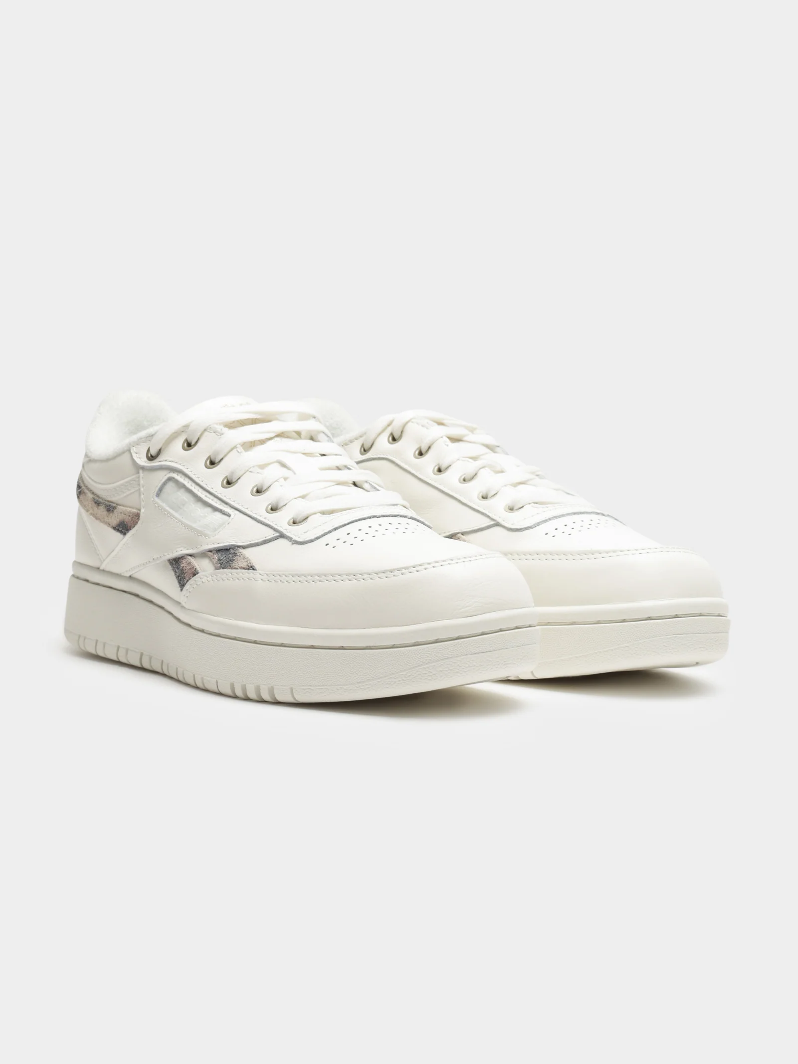 Women Classic Club C Double Sneaker - Image 6