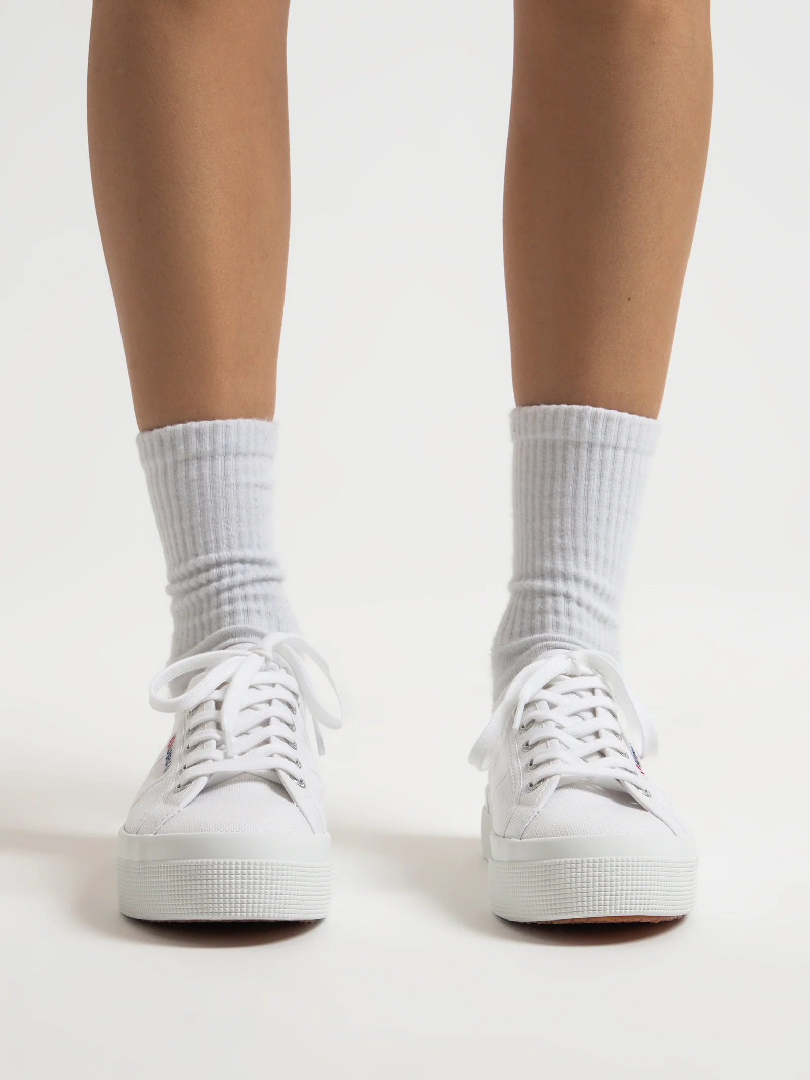 Womens 2740 Platform Sneakers - Image 3