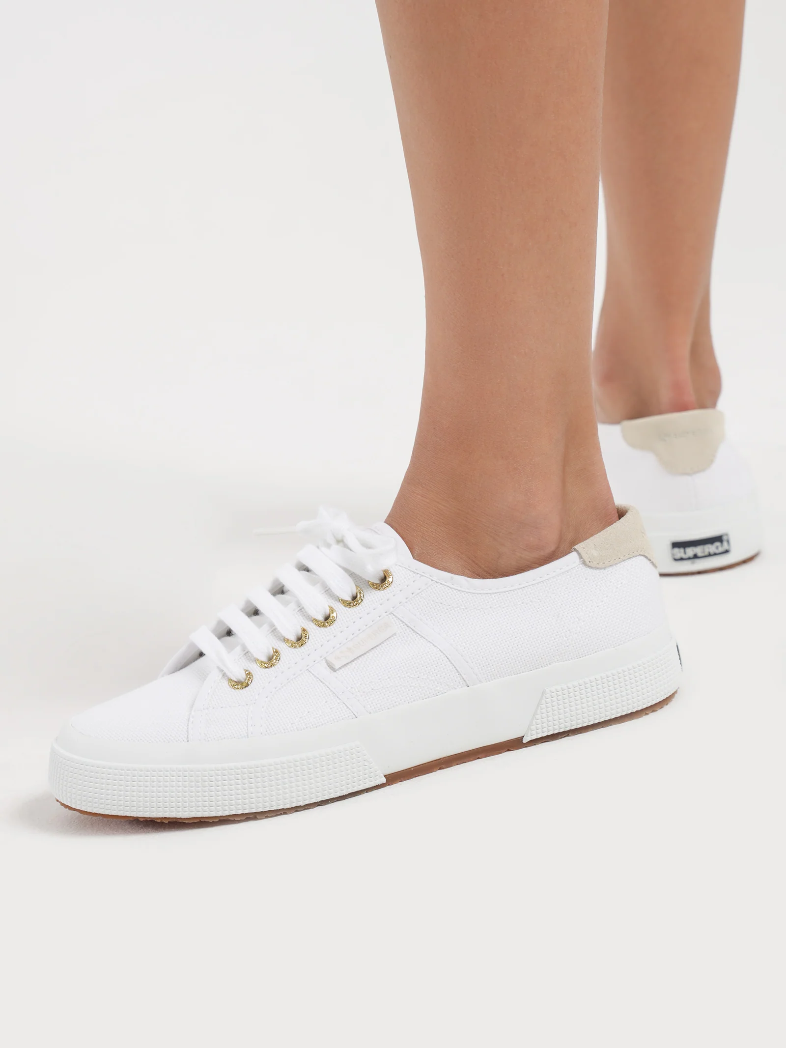 Womens 2750 Suede Heeltab Sneakers - Image 8