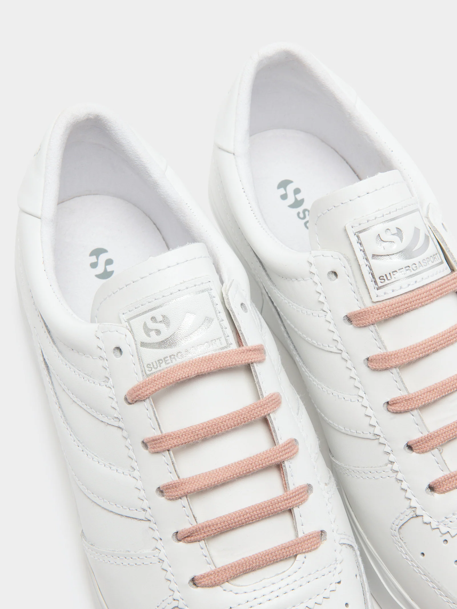 Womens 2850 Seattle 3 Sneaker - Image 3